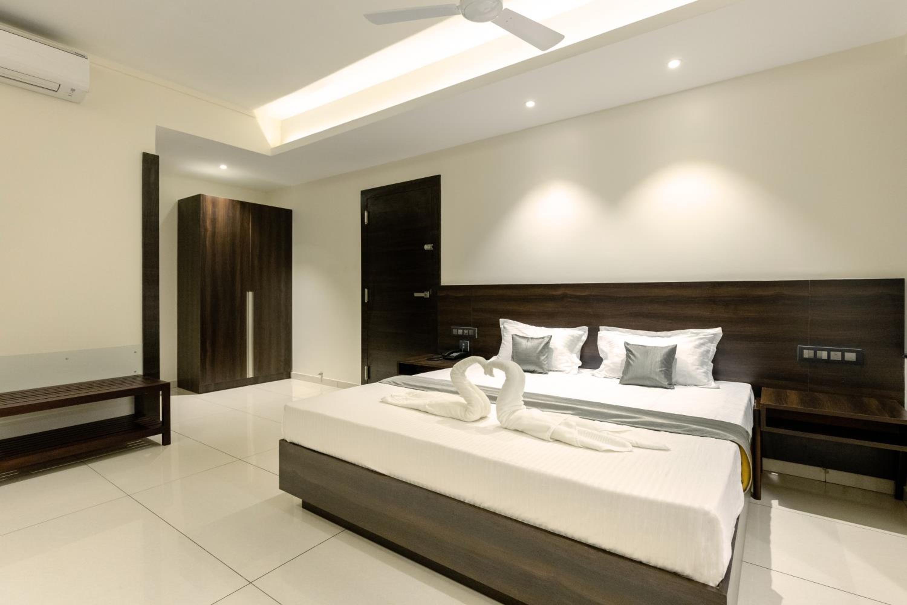 Suite with City View photo 2