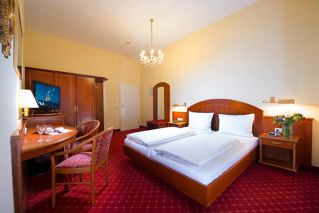 Double Room - Photo 3