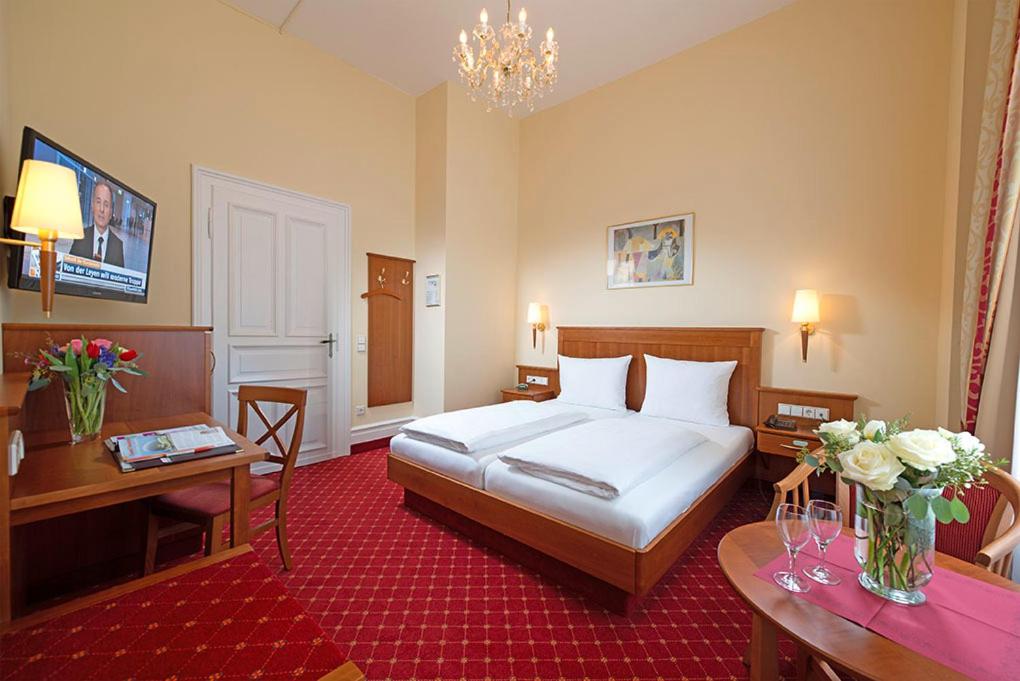 Comfort Double Room - Photo 13