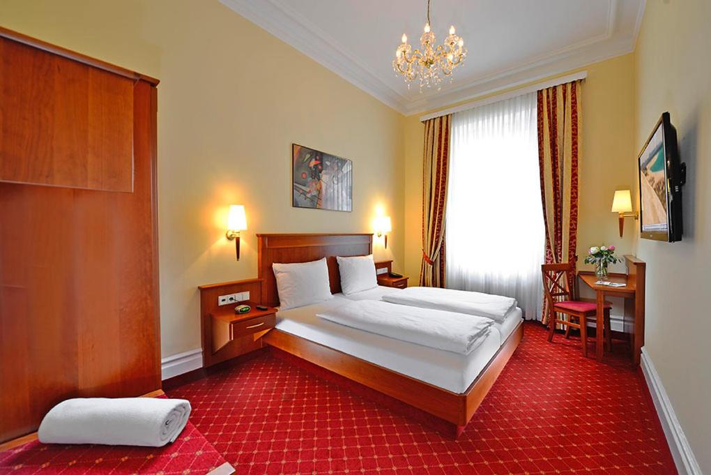 Double Room - Photo 1