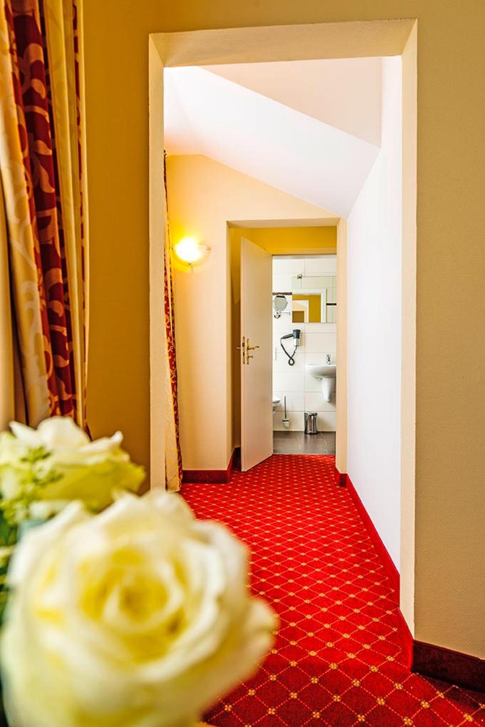 Comfort Double Room - Photo 11