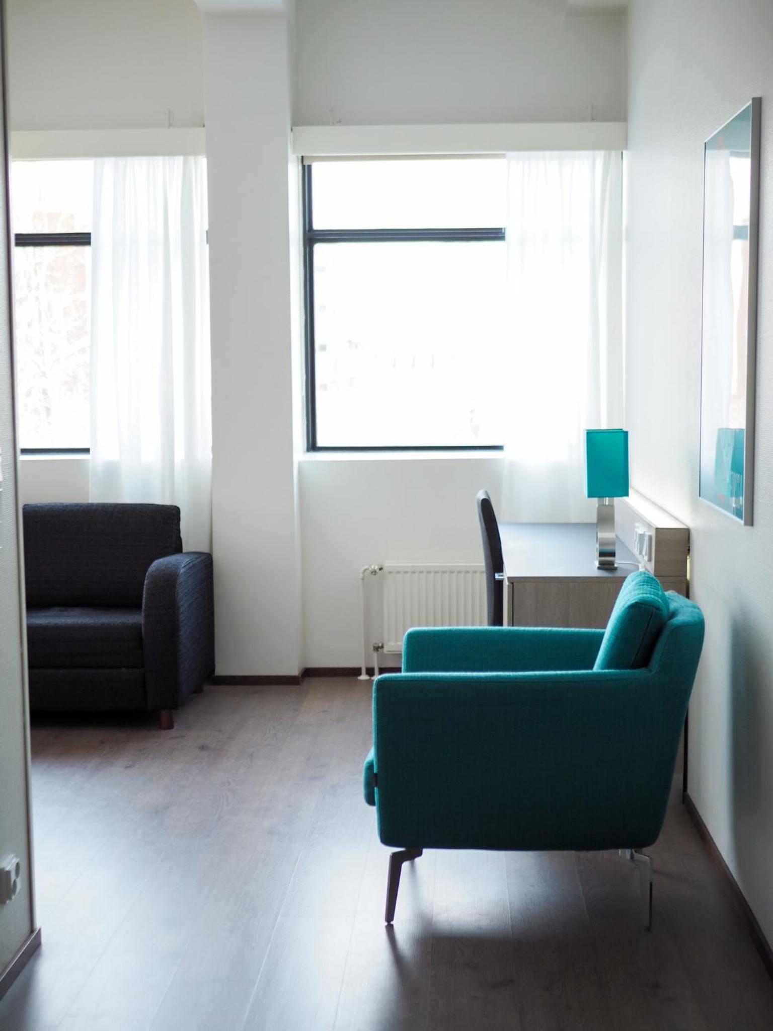 Superior Twin Room with City View - Photo 1