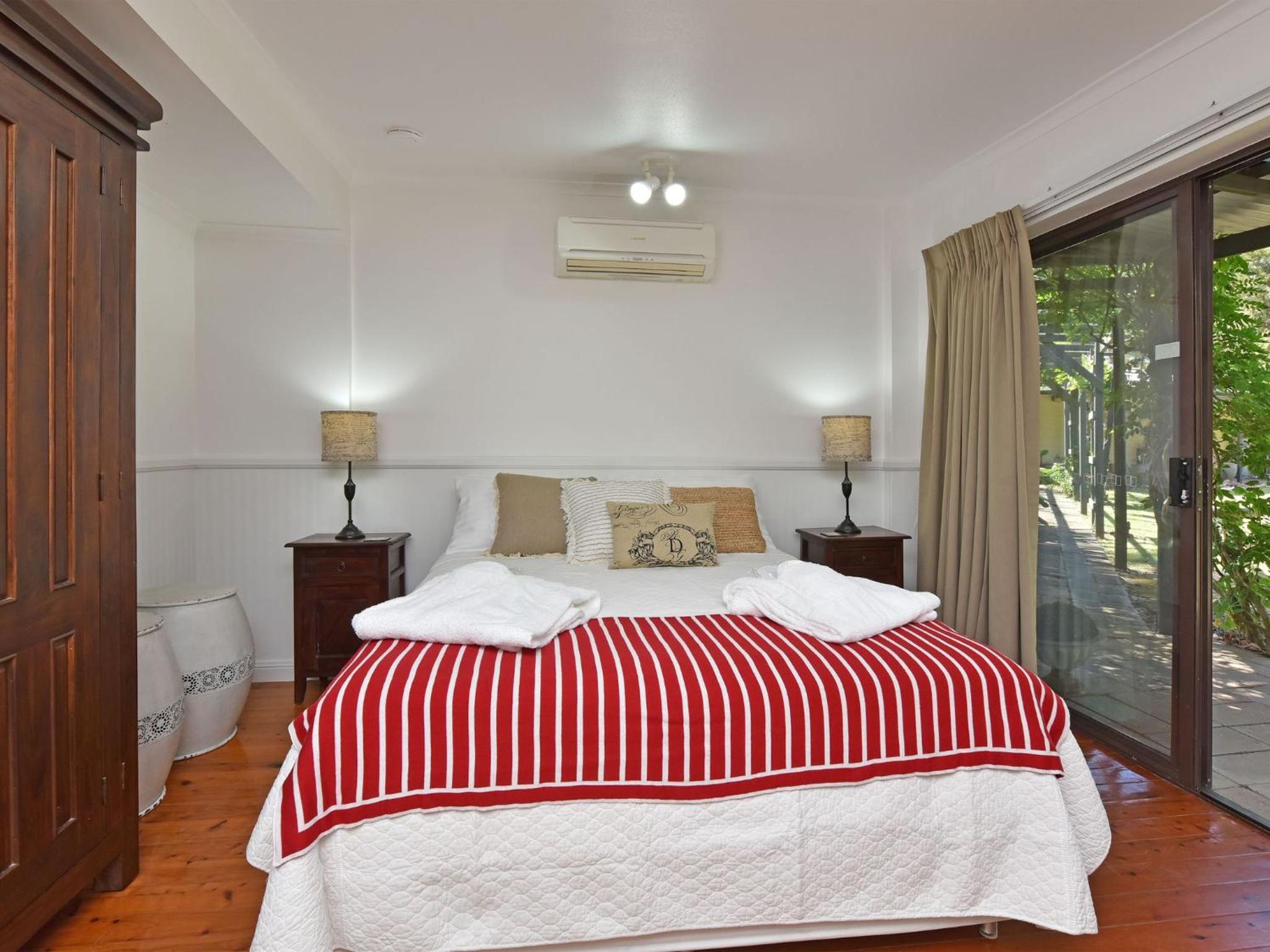 Deluxe Double Room photo 3