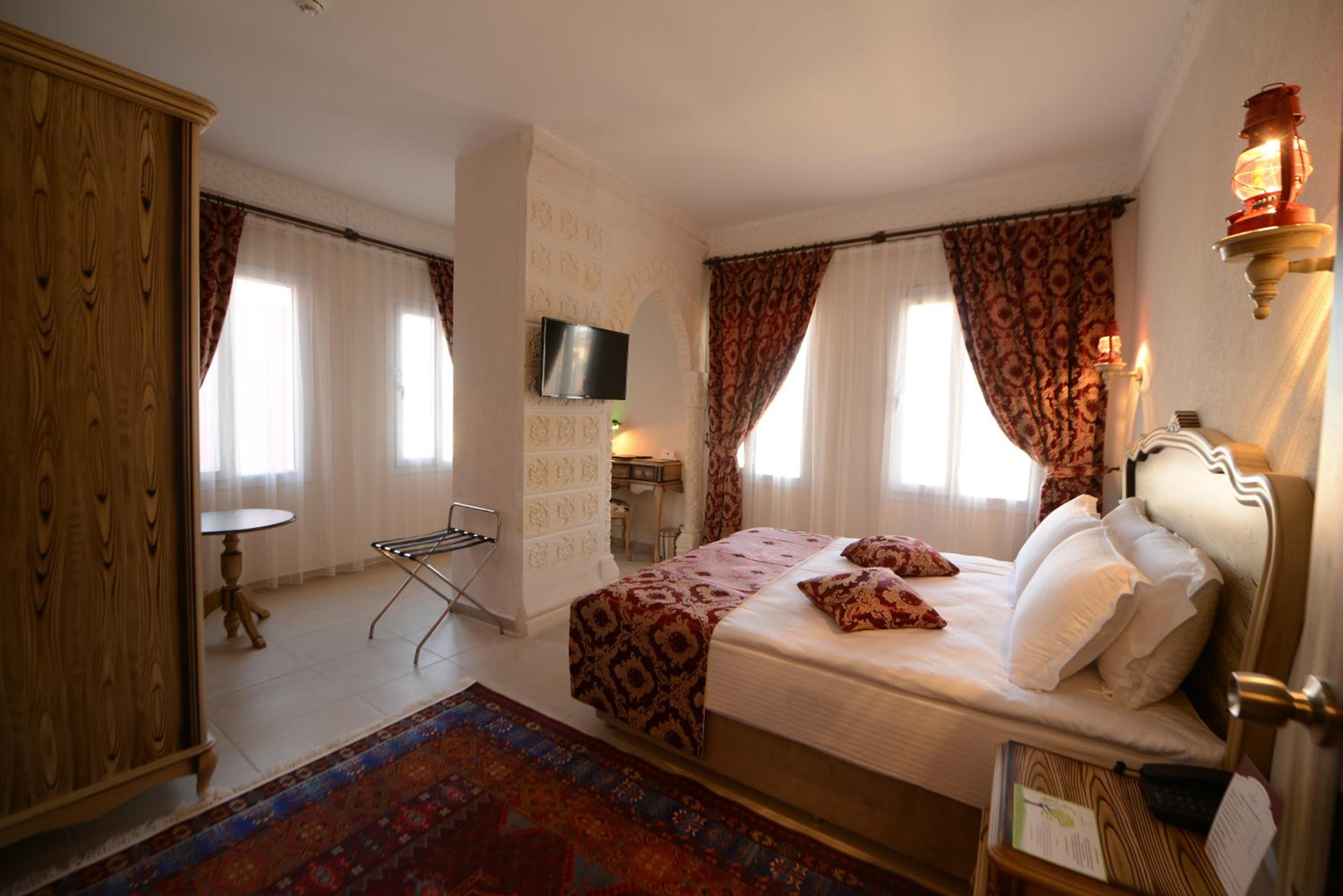 Standard Double Room - Photo 6