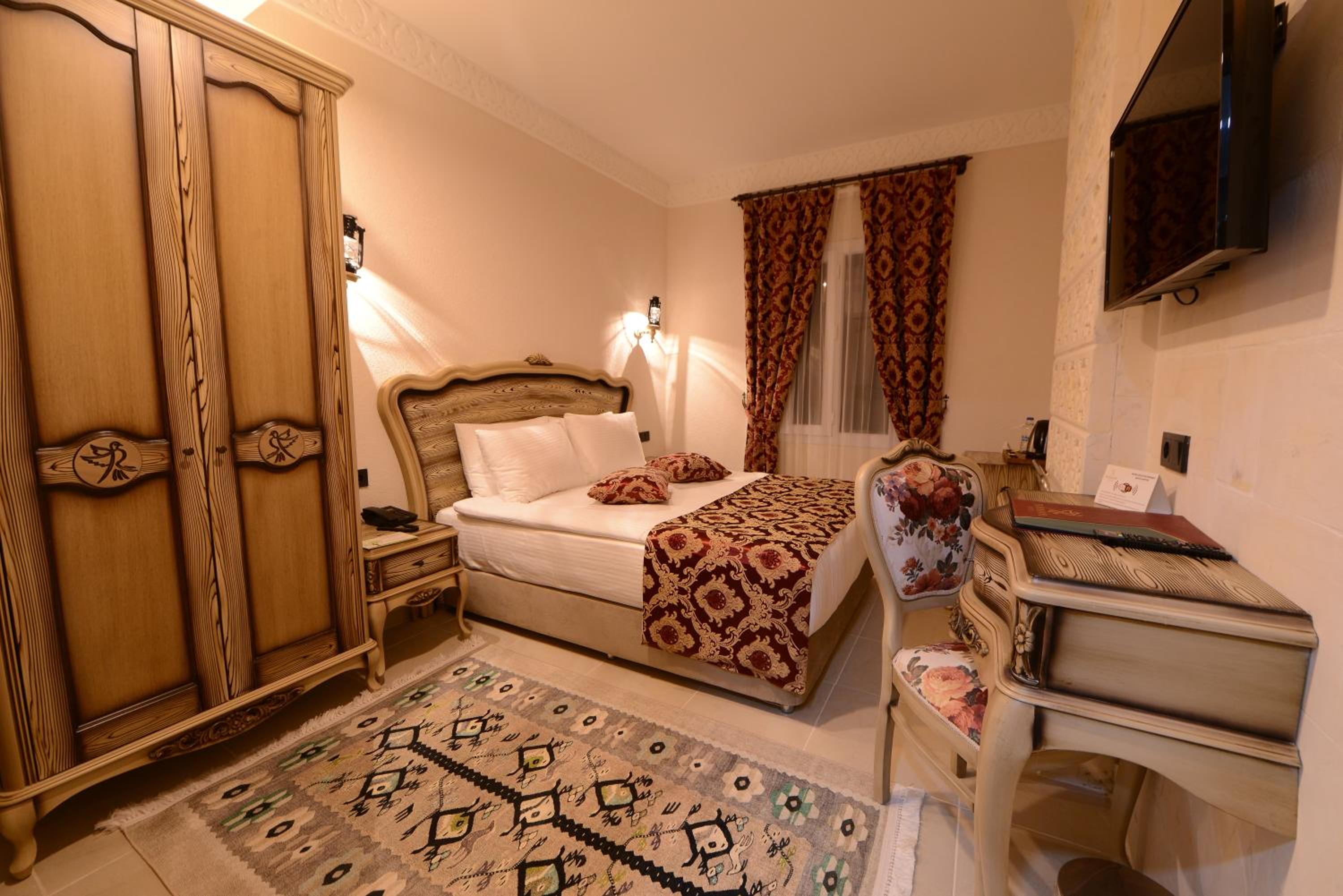 Standard Double Room - Photo 7