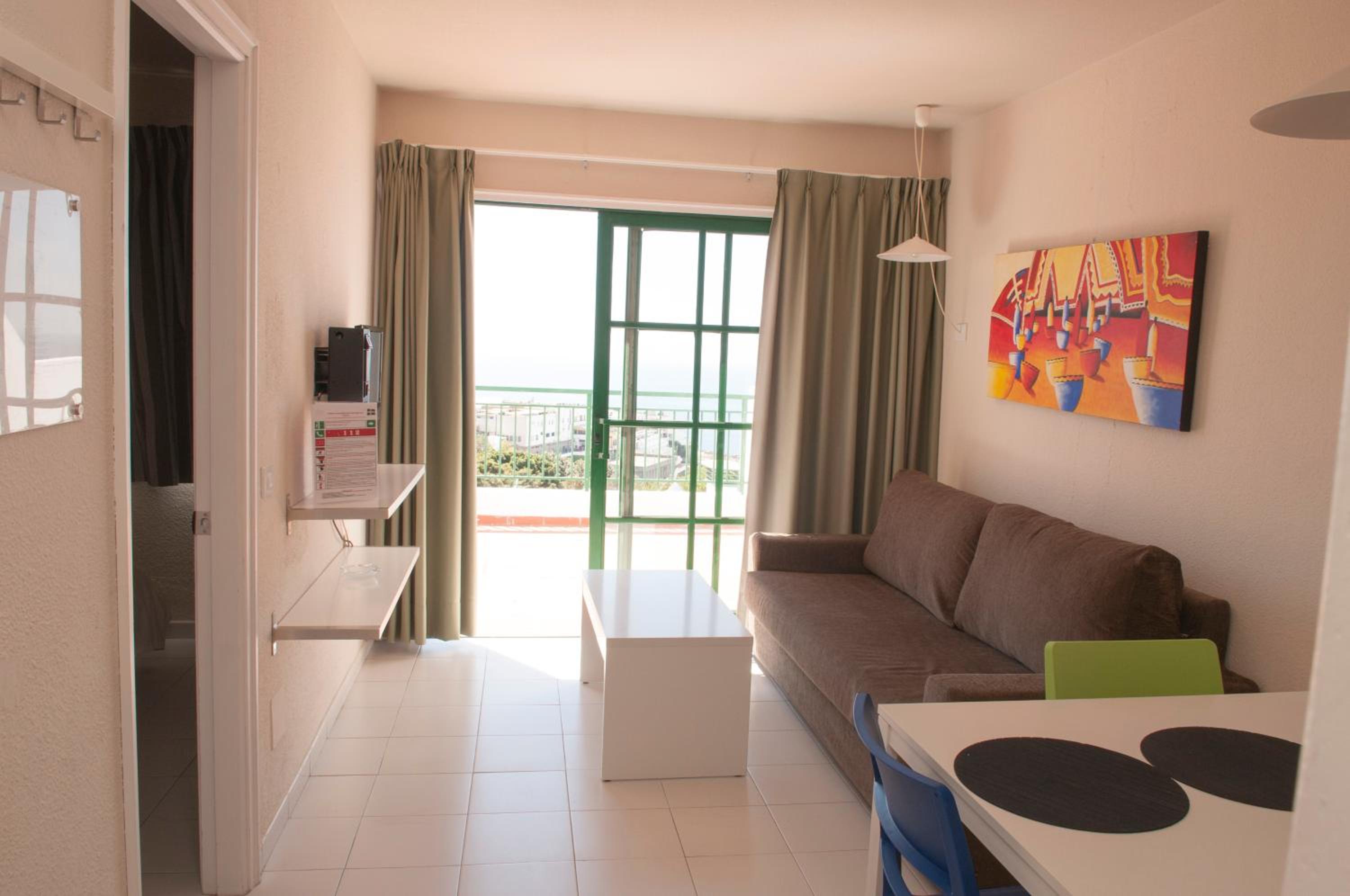 Superior One-Bedroom Apartment with Balcony photo 2