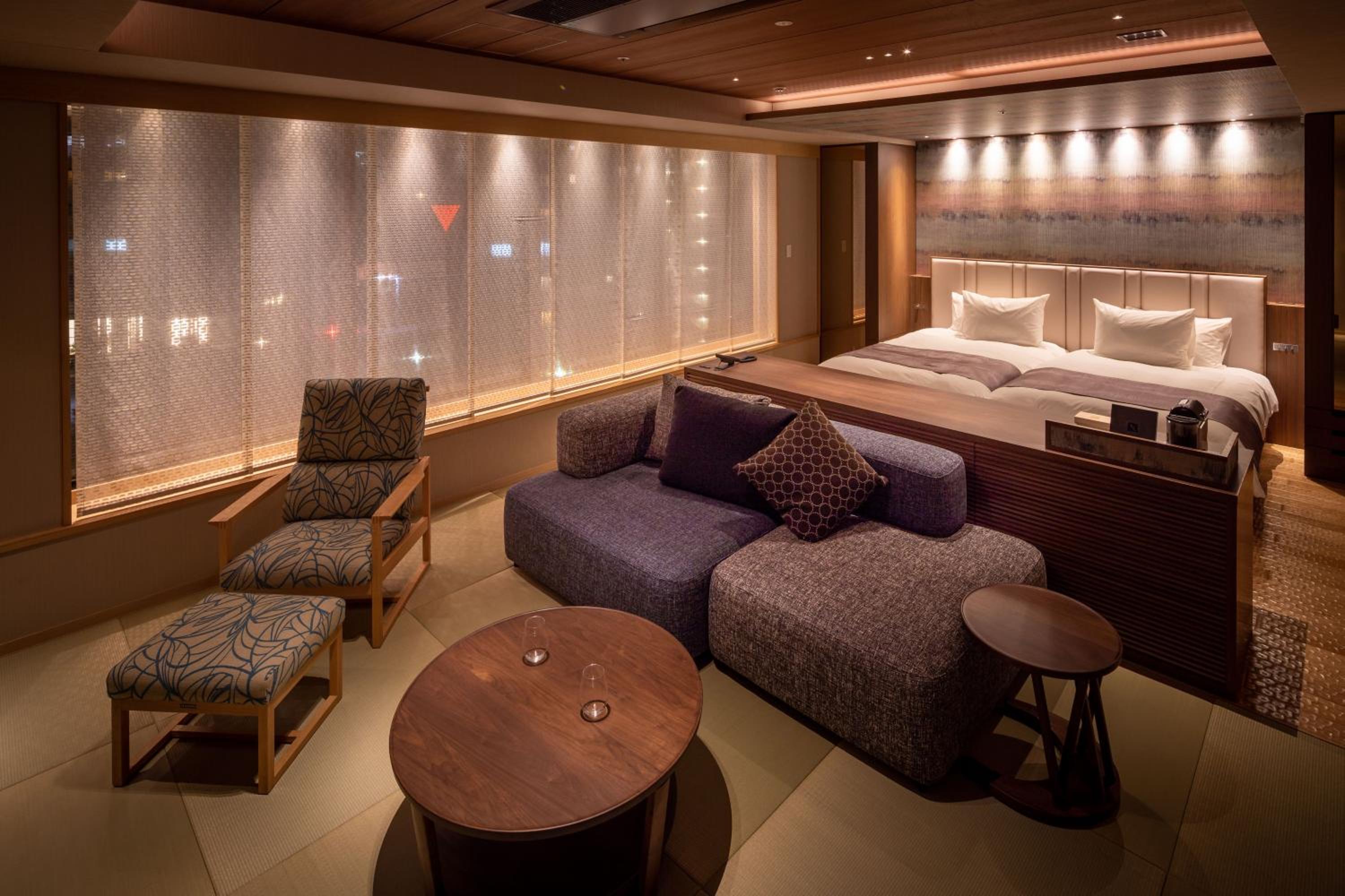 Suite Room with Private Jacuzzi photo 3