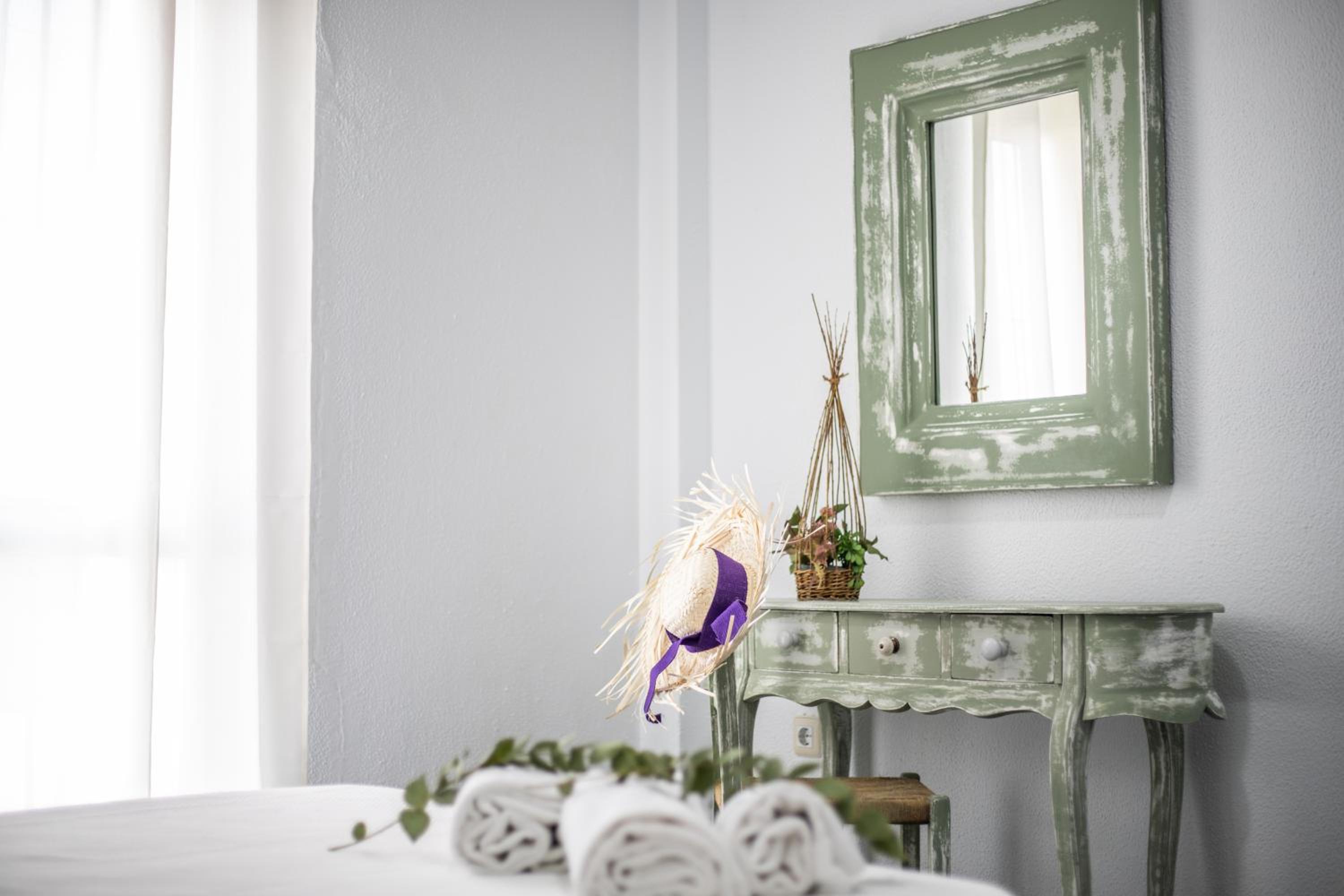 Double Room - Photo 2