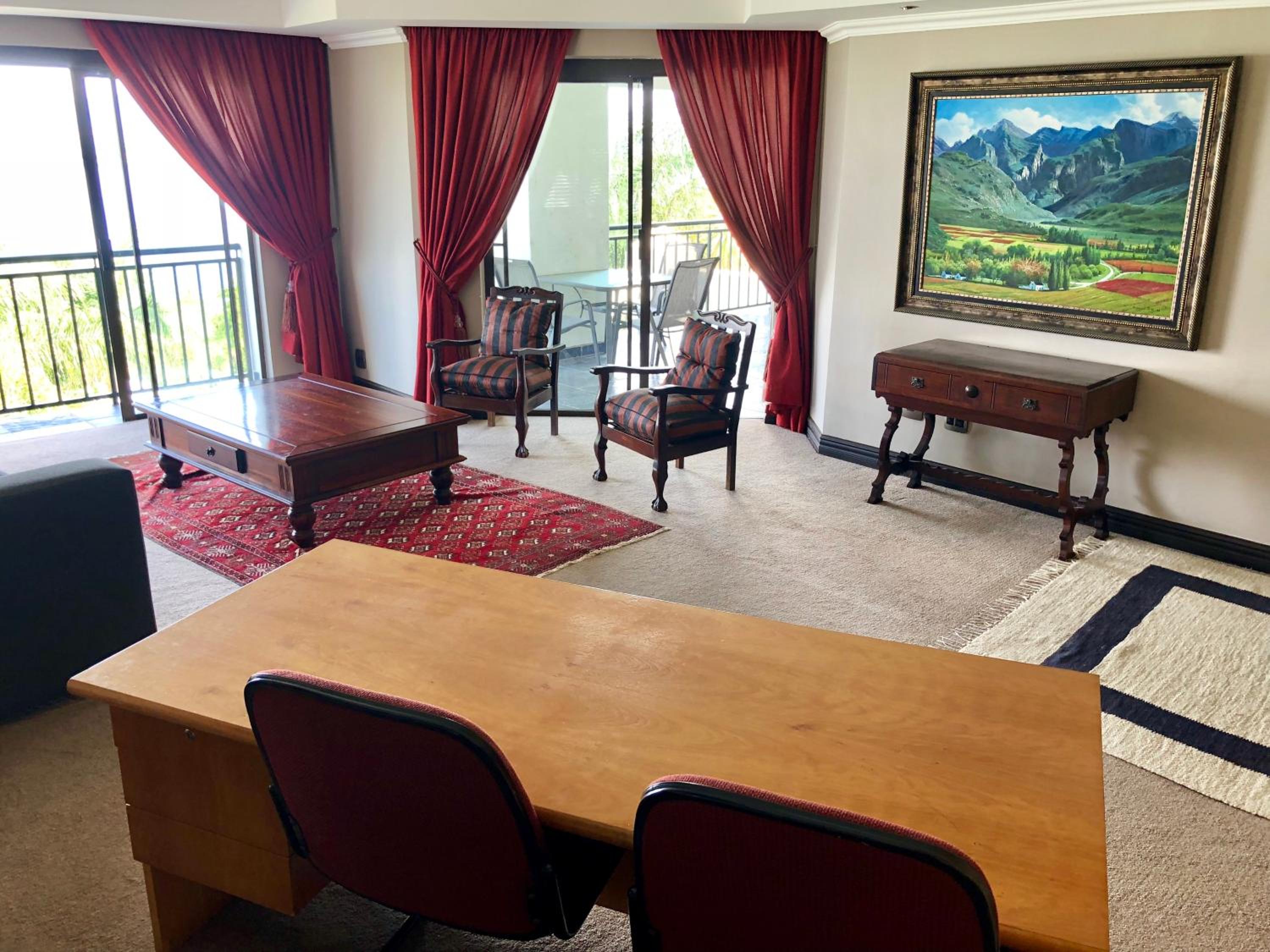 Family Room with Lake View - Photo 10