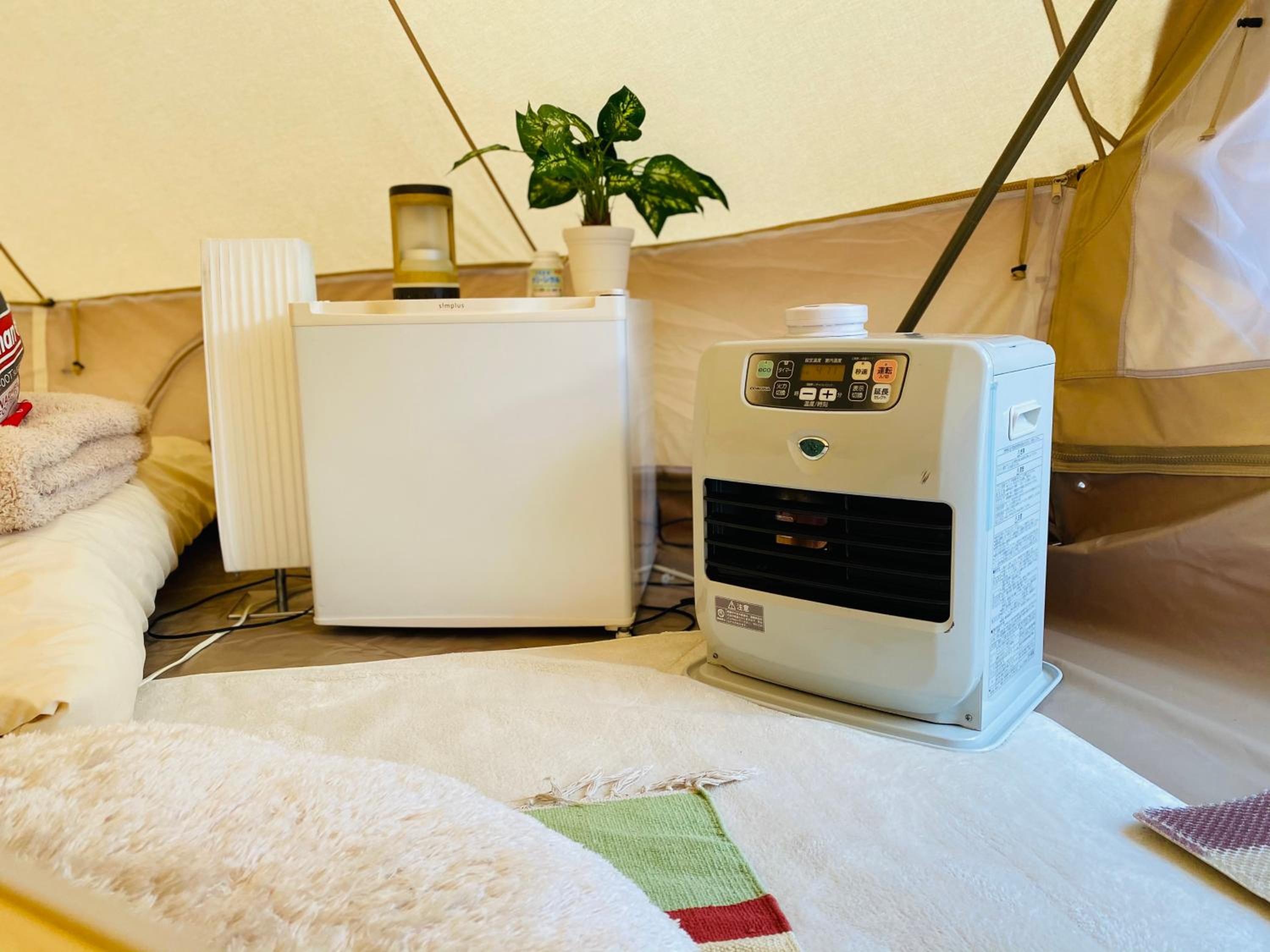Tent - Photo 2