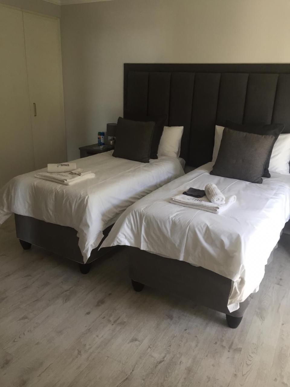 Deluxe Double or Twin Room with Garden View - Photo 2