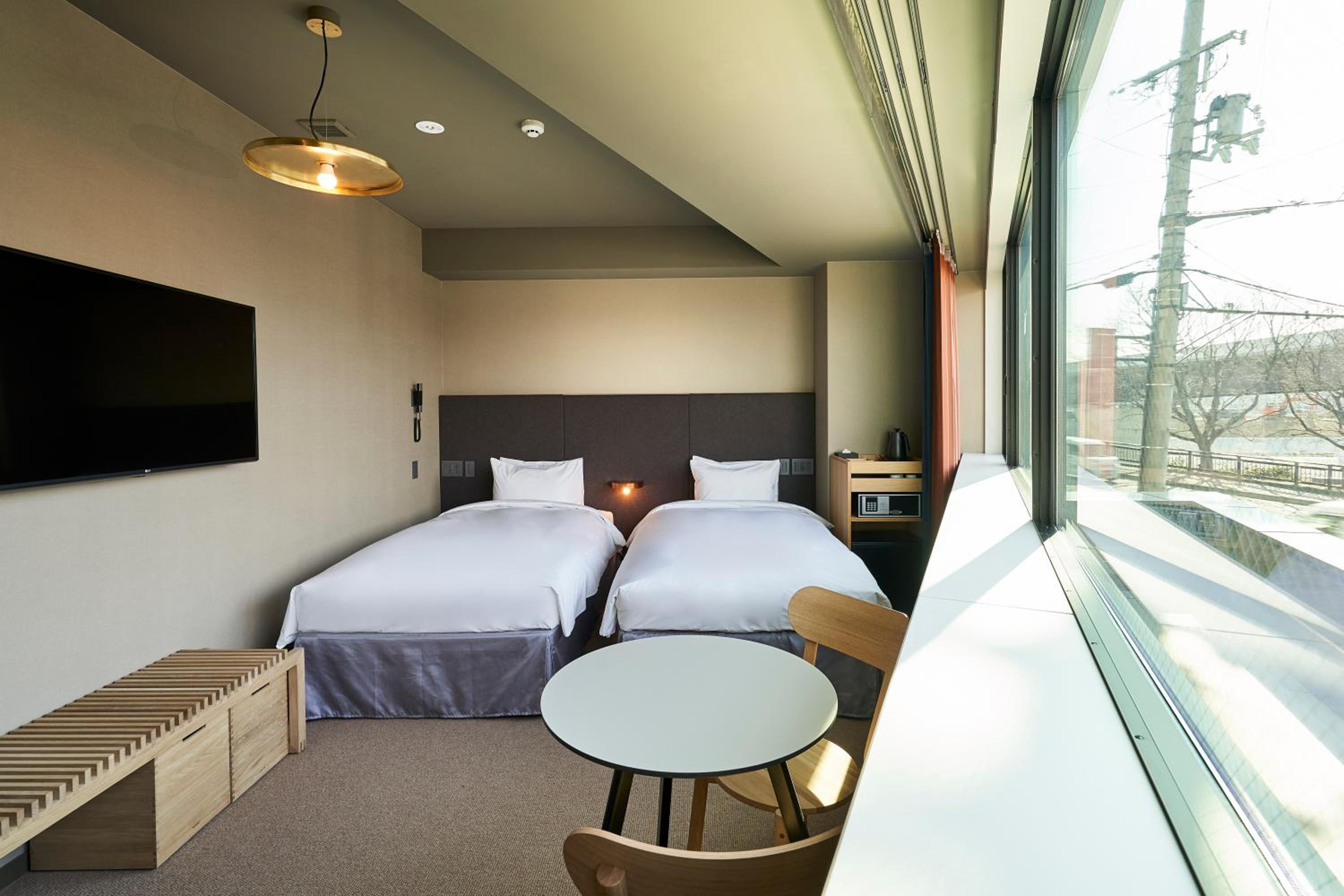 Deluxe Twin Room - Photo 2