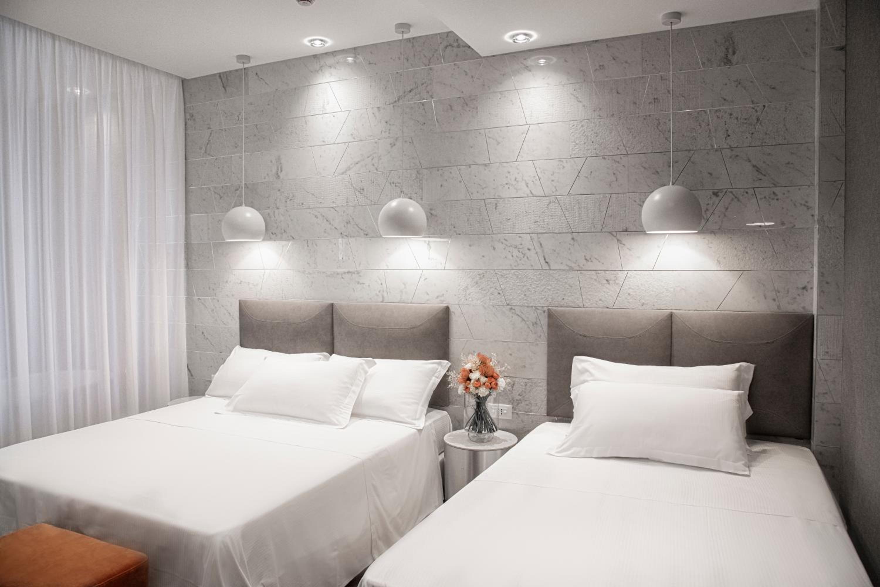 Deluxe Triple Room - Photo 4
