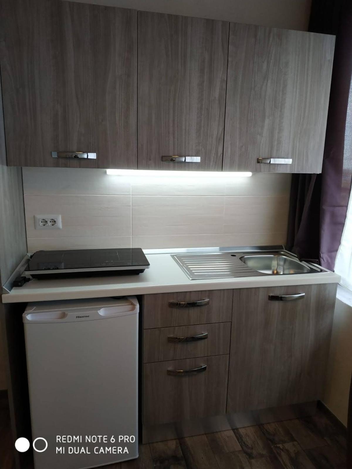 One-Bedroom Apartment - Photo 5