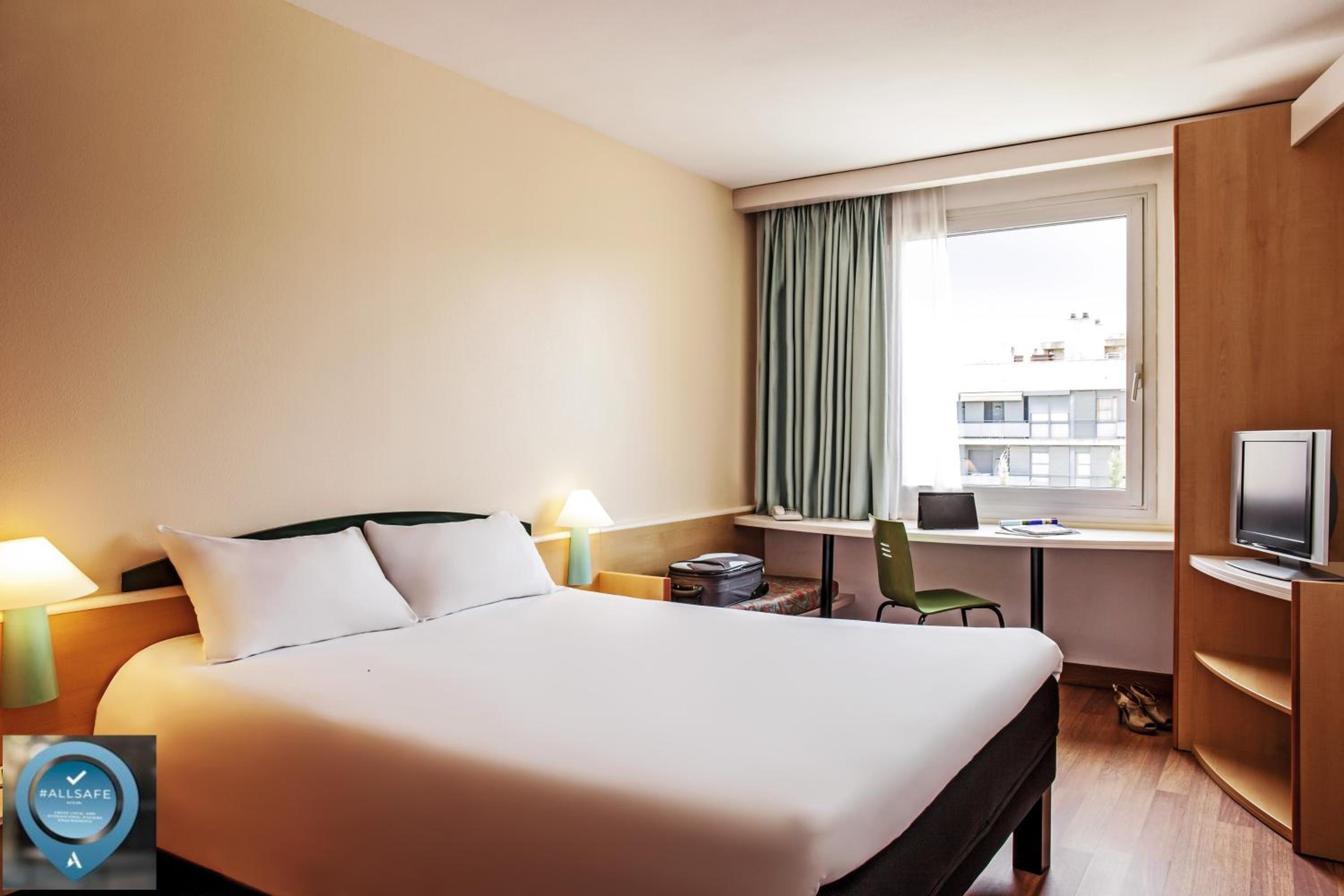 Double Room - Photo 1