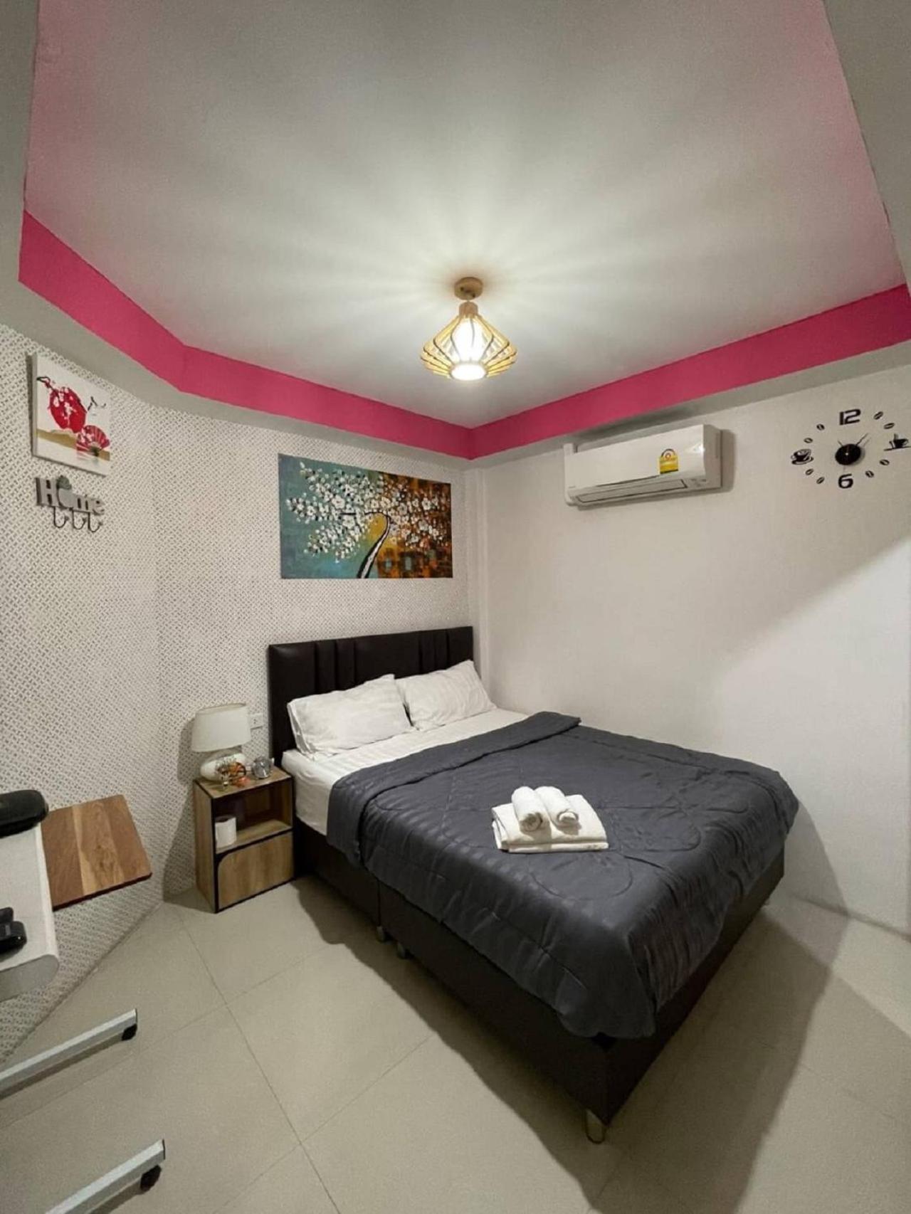Double Room with Private Bathroom photo 2
