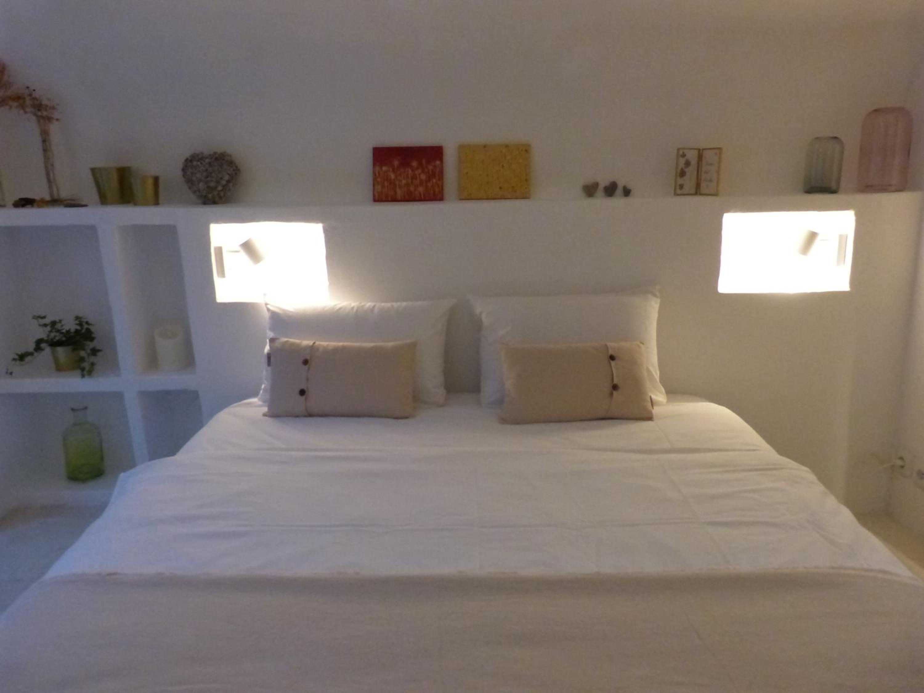 Double Room with Private External Bathroom photo 2