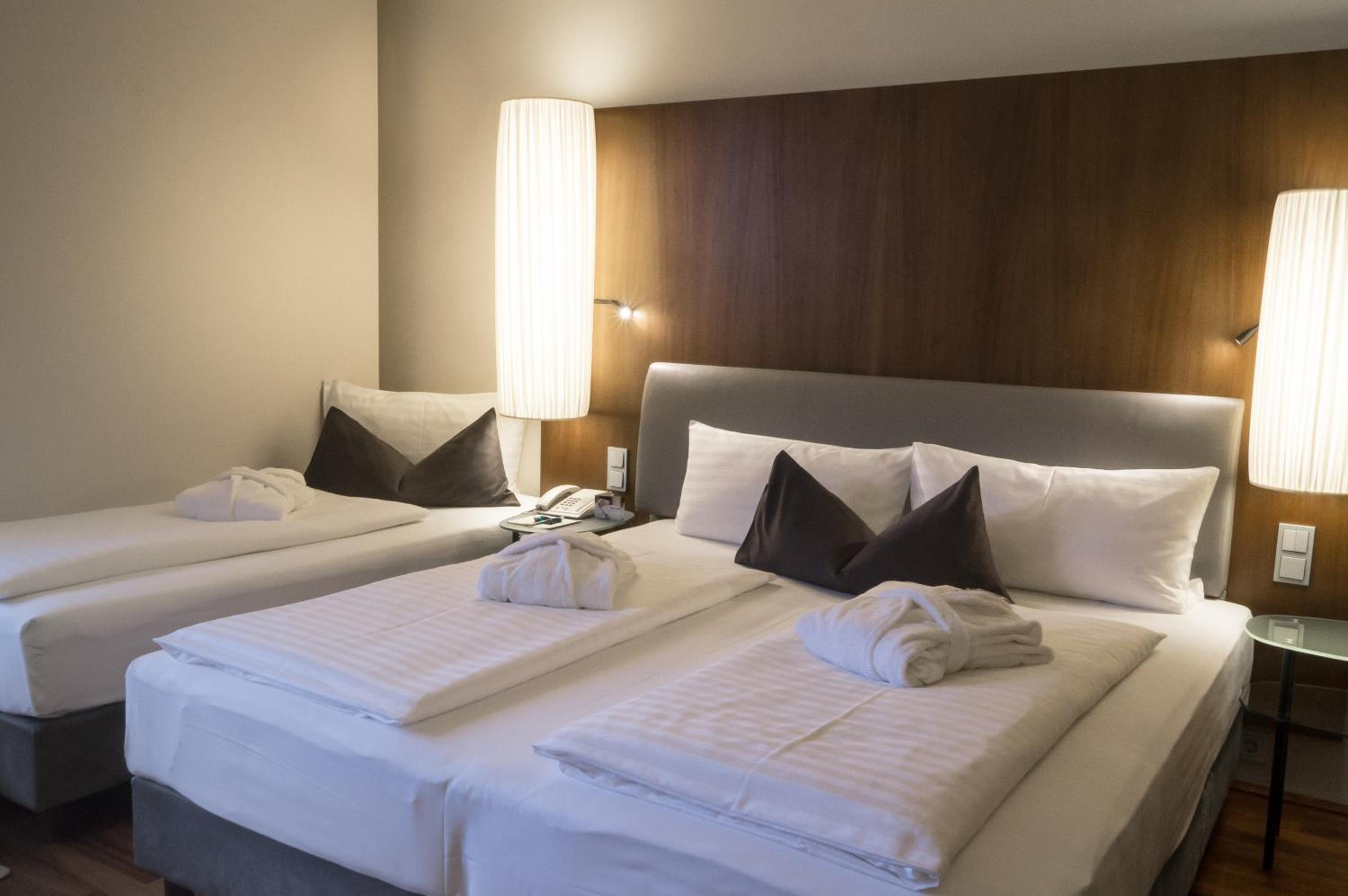 Deluxe Room - Photo 3
