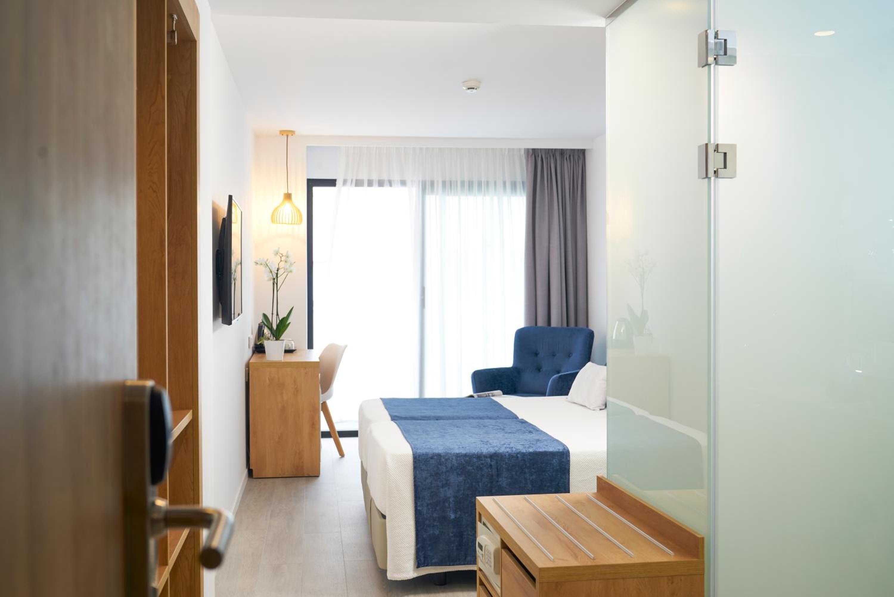 Deluxe Double Room with Terrace - Photo 1