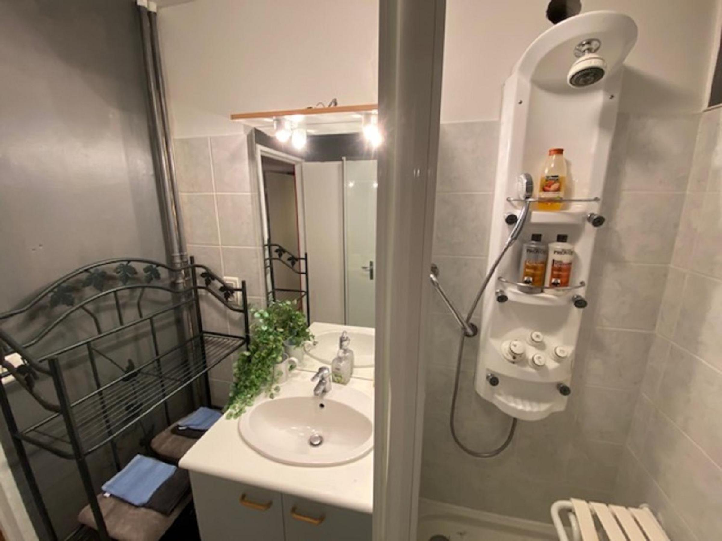 Standard Apartment - Photo 33