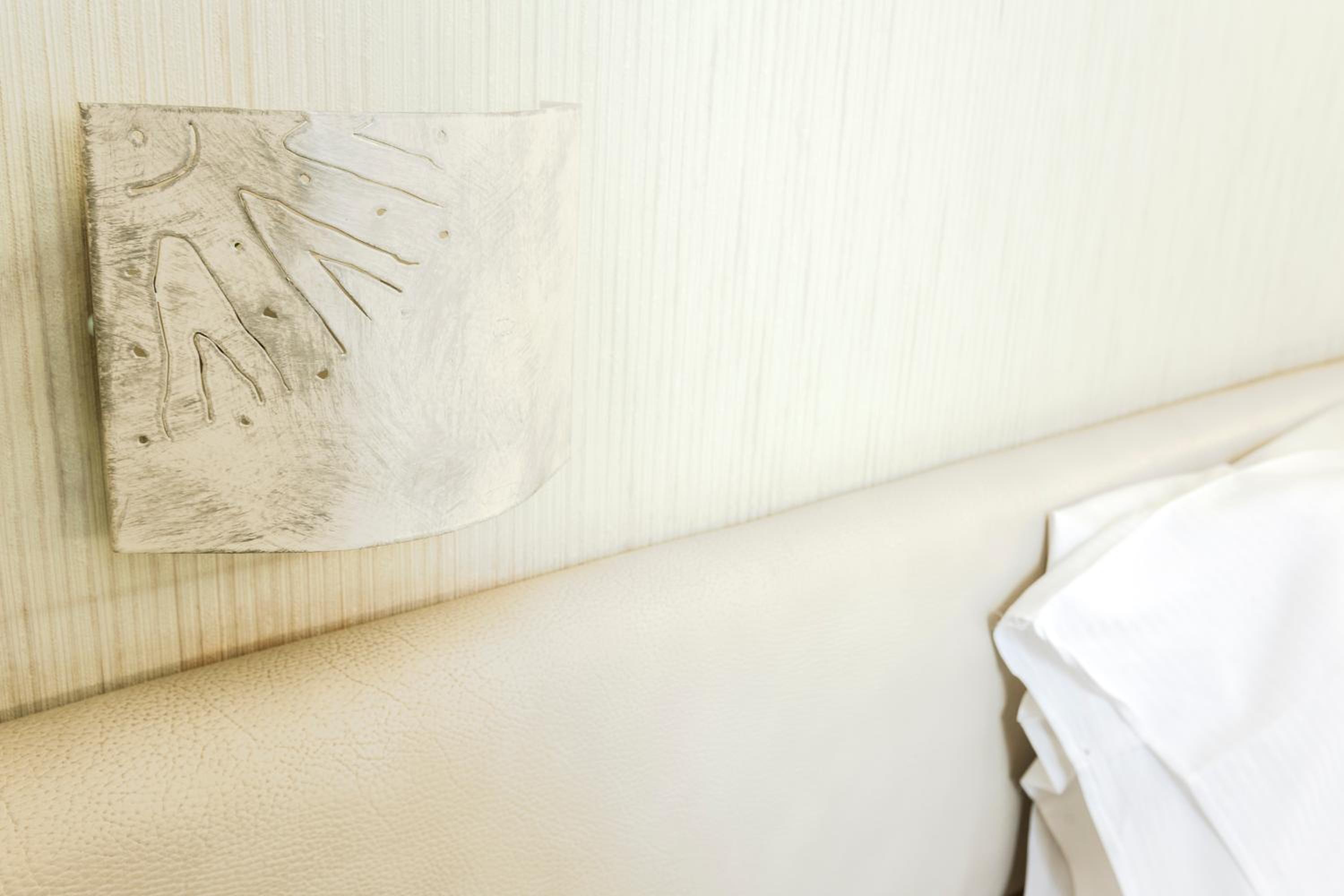 Standard Twin Room - Photo 4