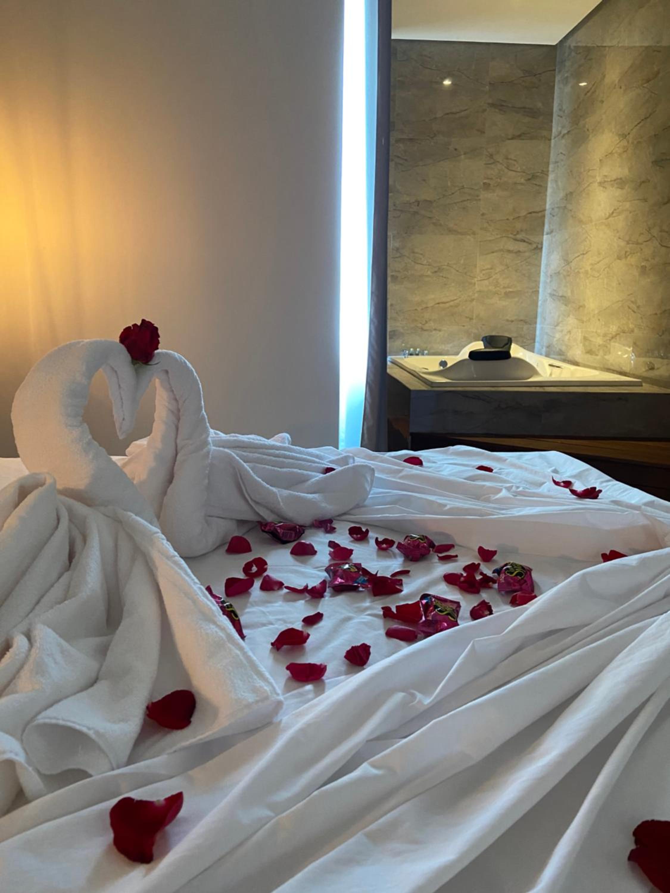 King Room with Spa Bath - Photo 7