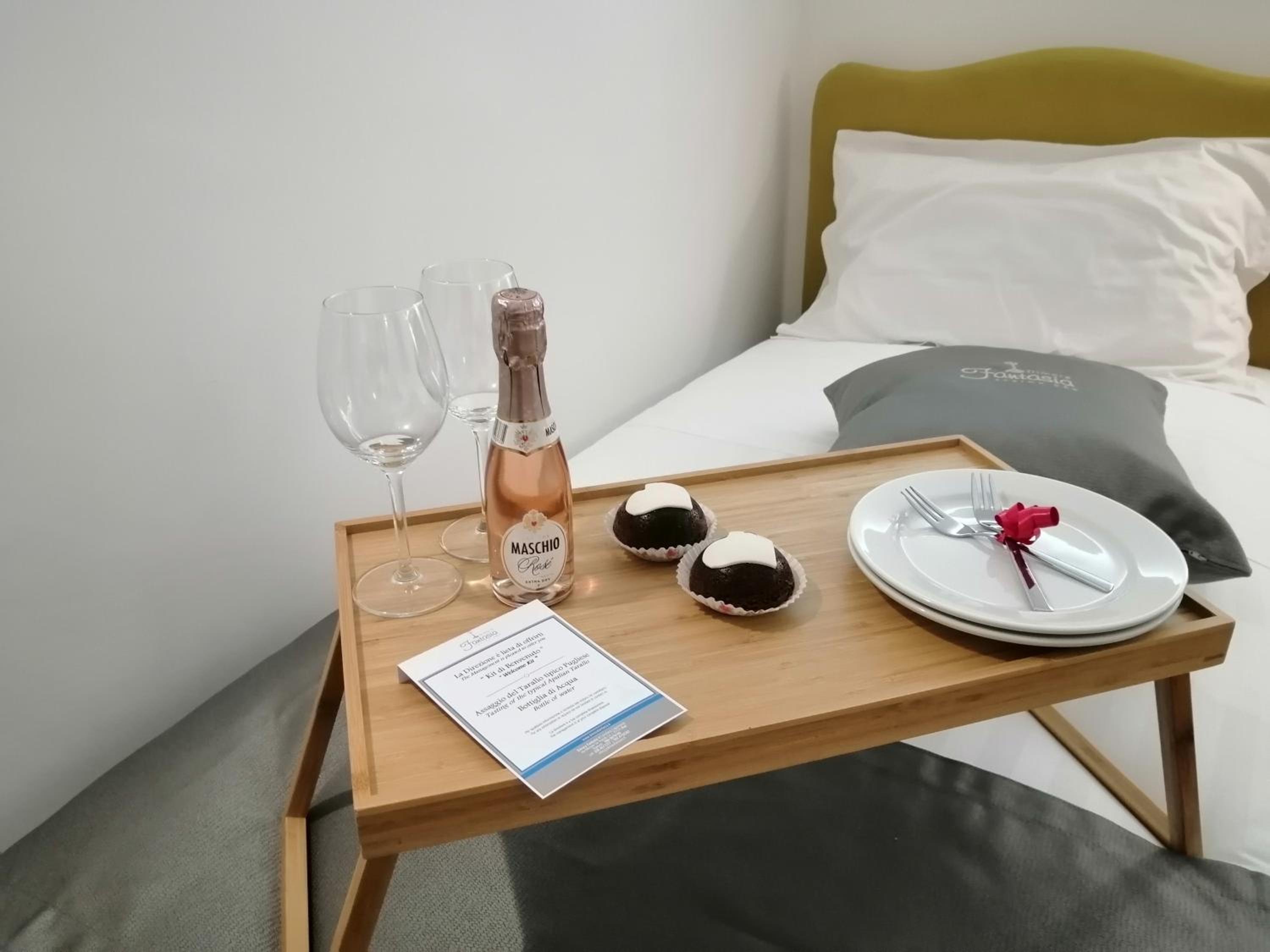 Deluxe Family Suite - Photo 19