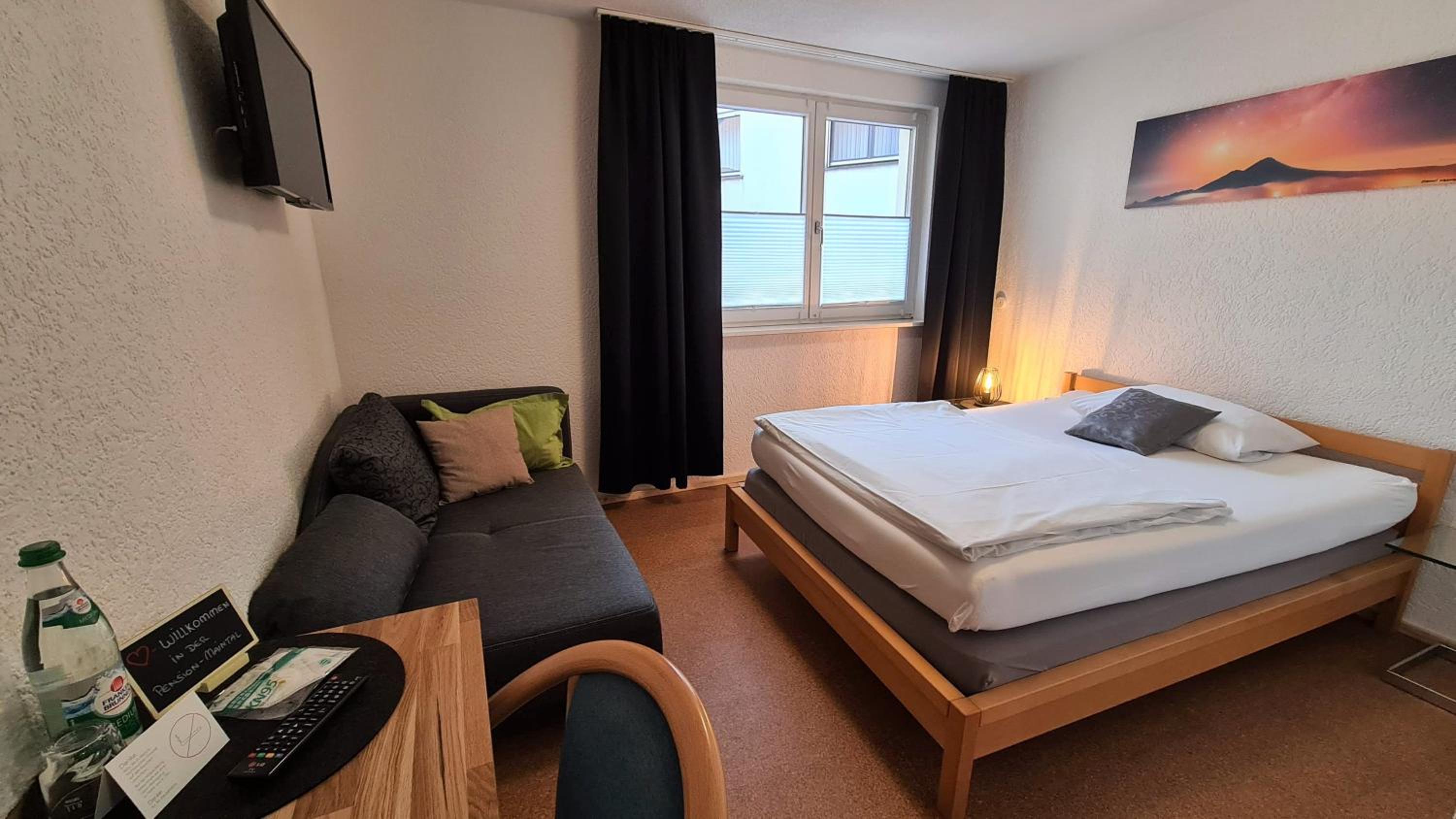 Single Room photo 2