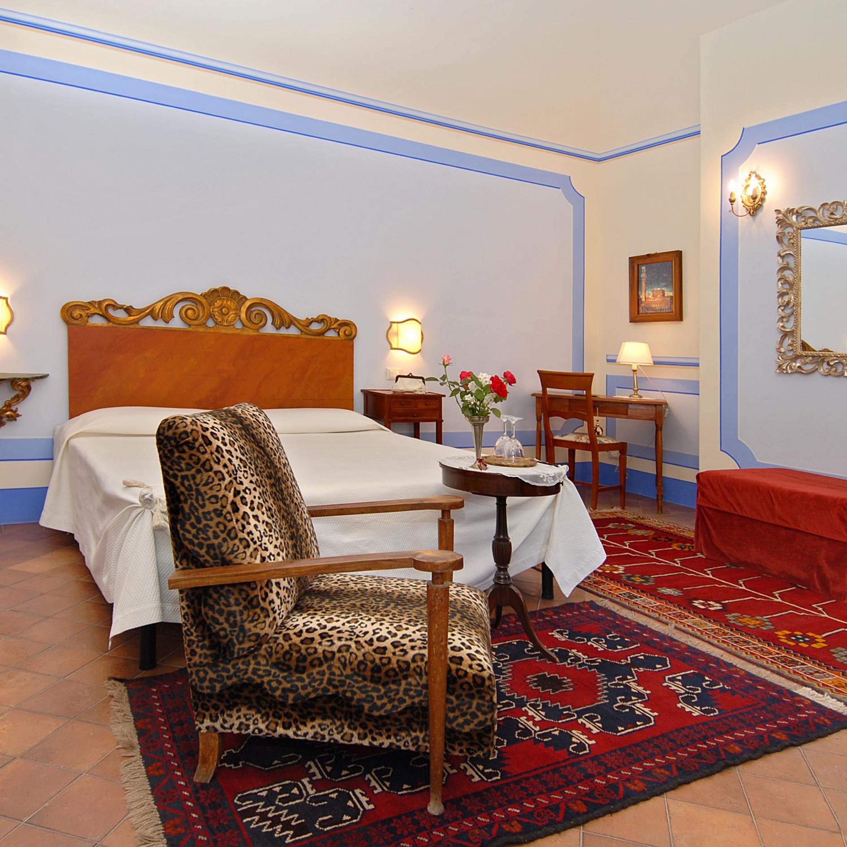 Double or Twin Room - Photo 15