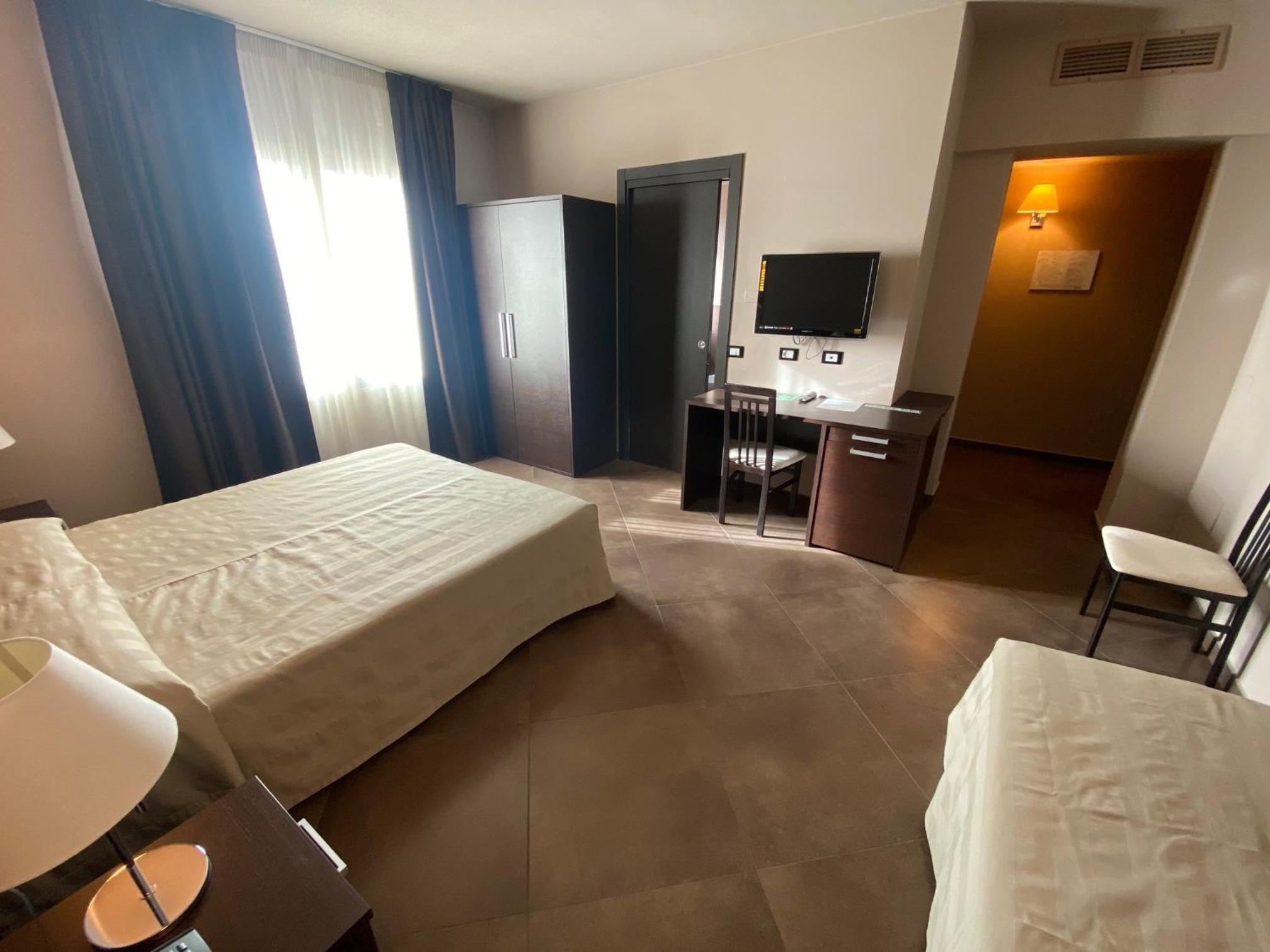 Triple Room photo 3
