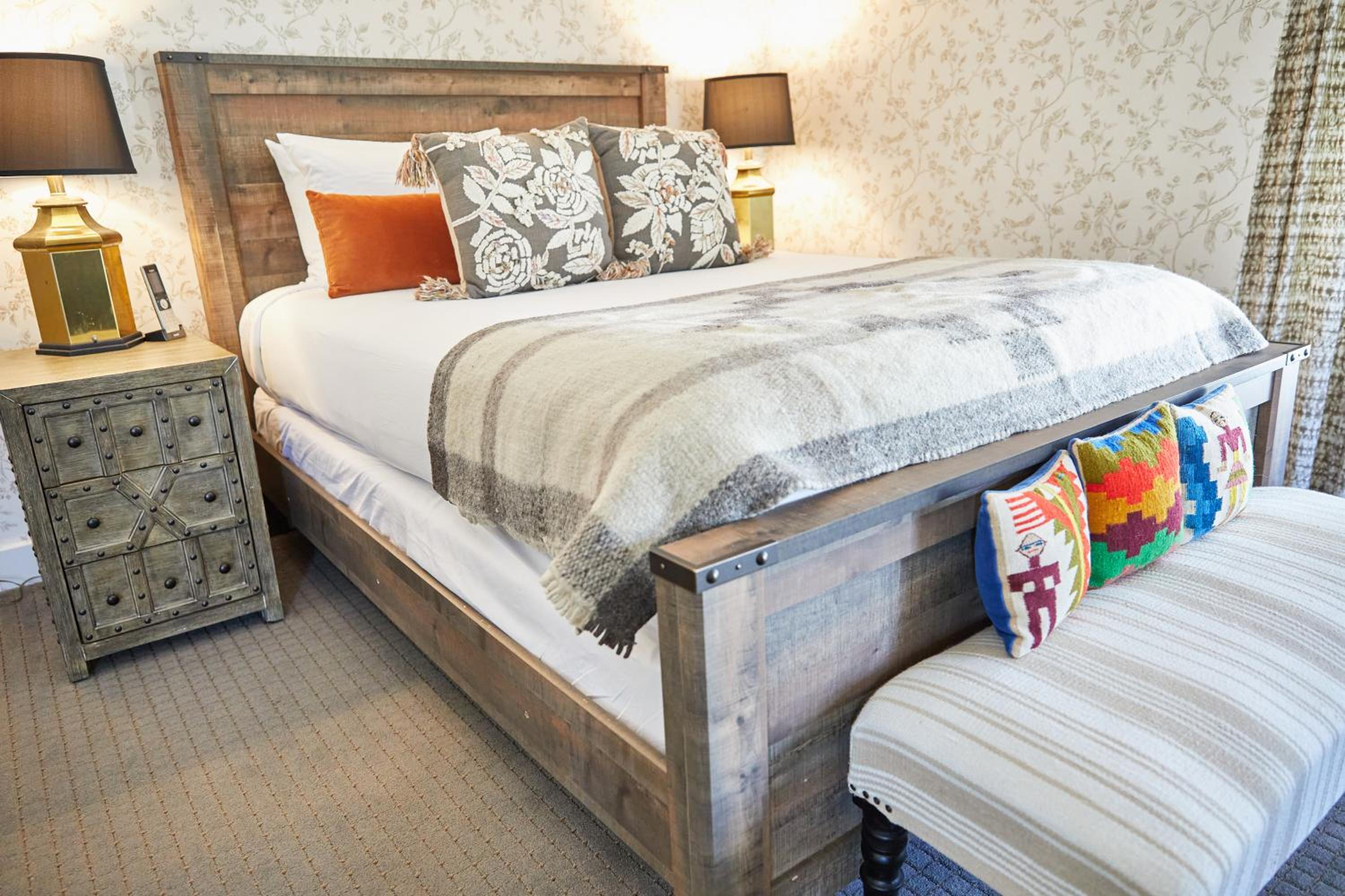 Deluxe Queen Room photo 2