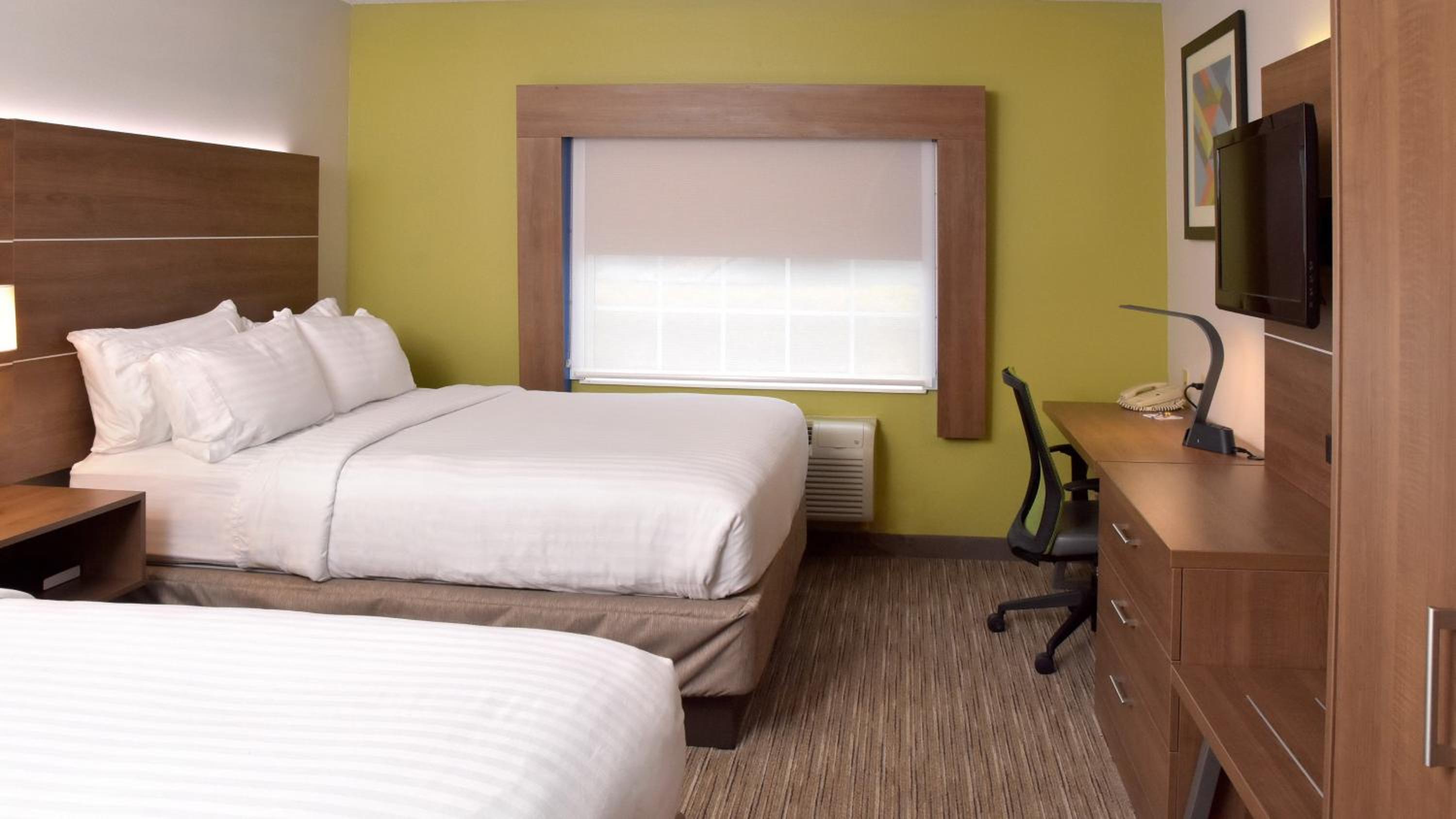 Standard Queen Room with Two Queen Beds - Photo 1