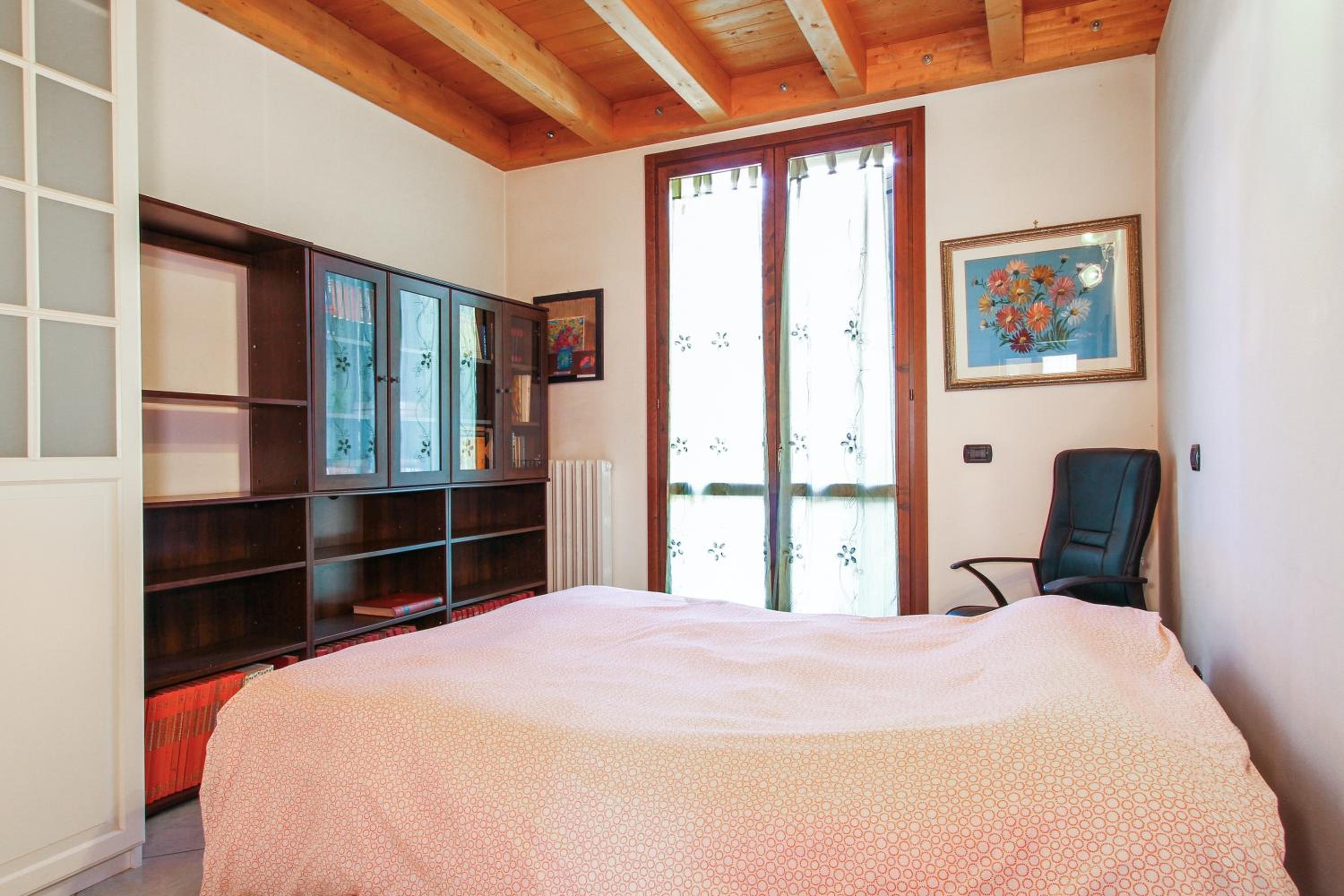 Two-Bedroom Apartment photo 2