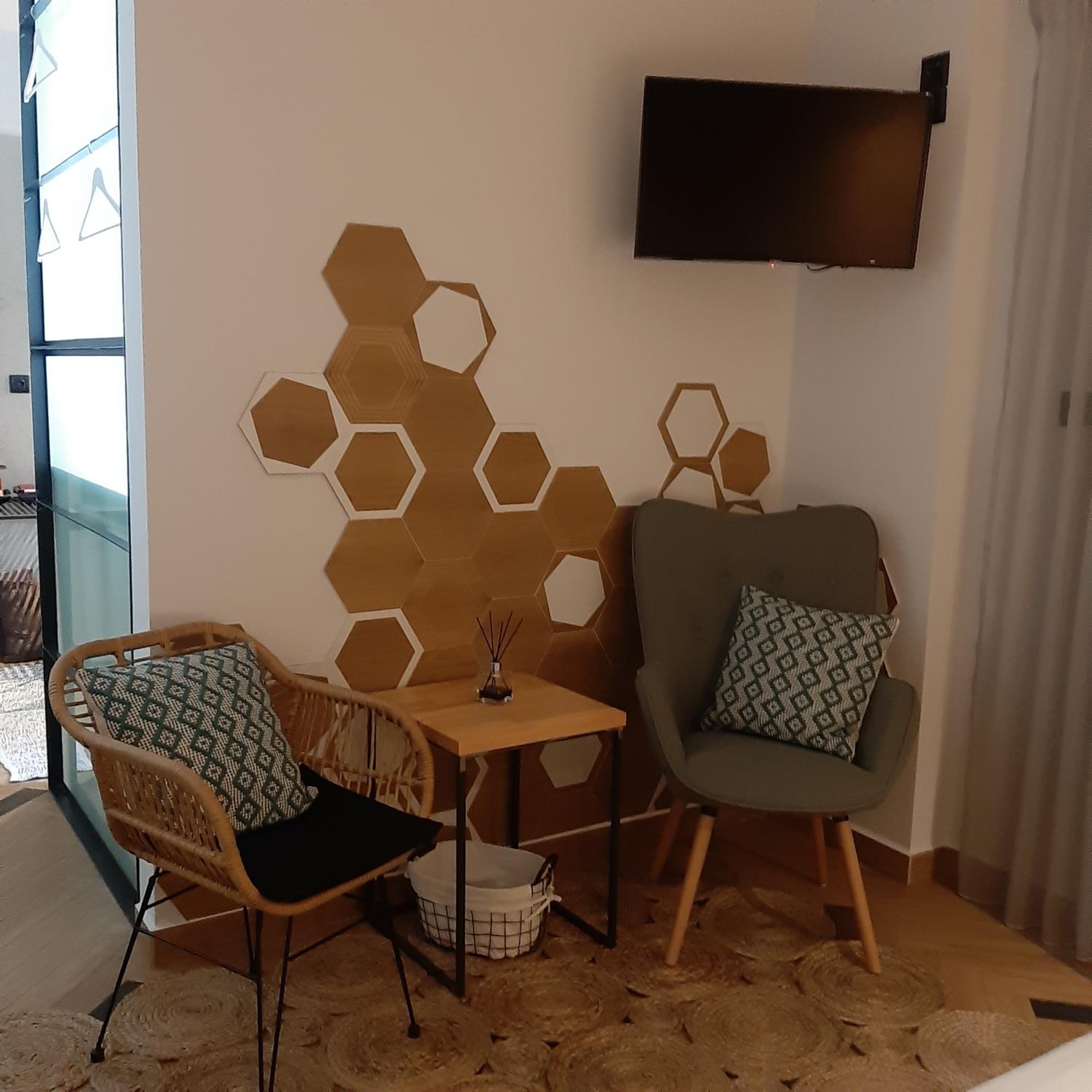 One-Bedroom Apartment - Photo 24