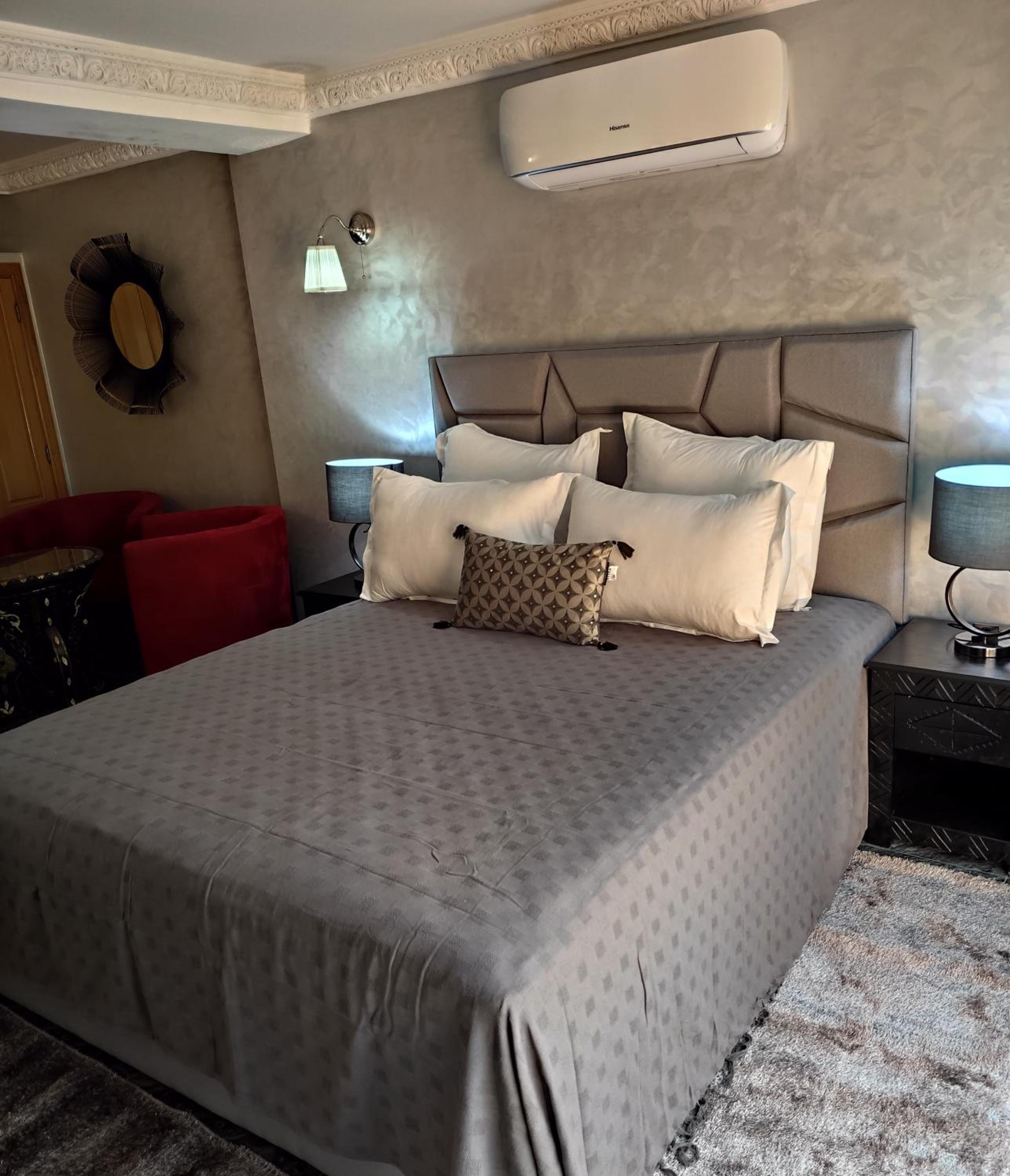 Suite with Garden View - Photo 9