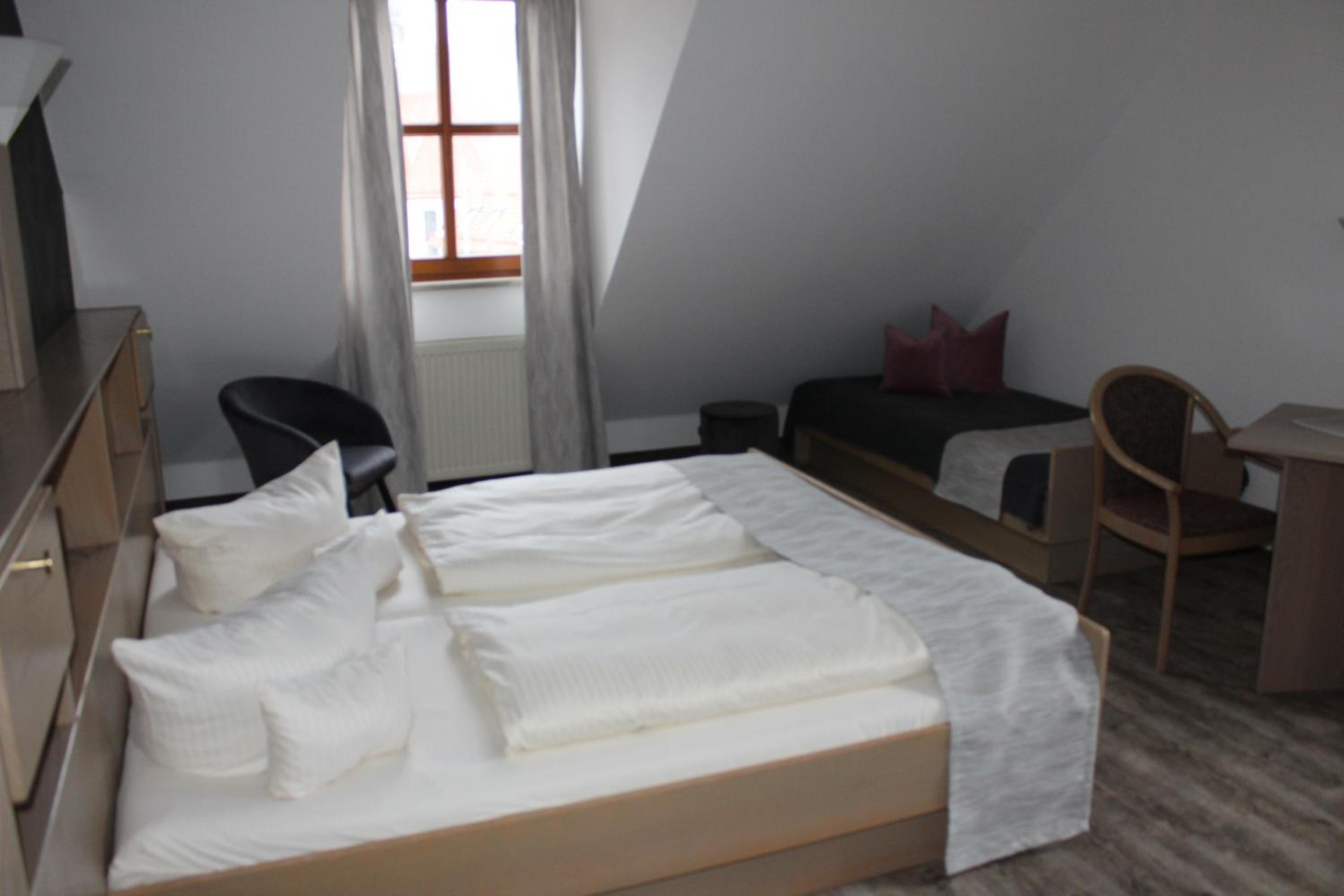Triple Room - Photo 1