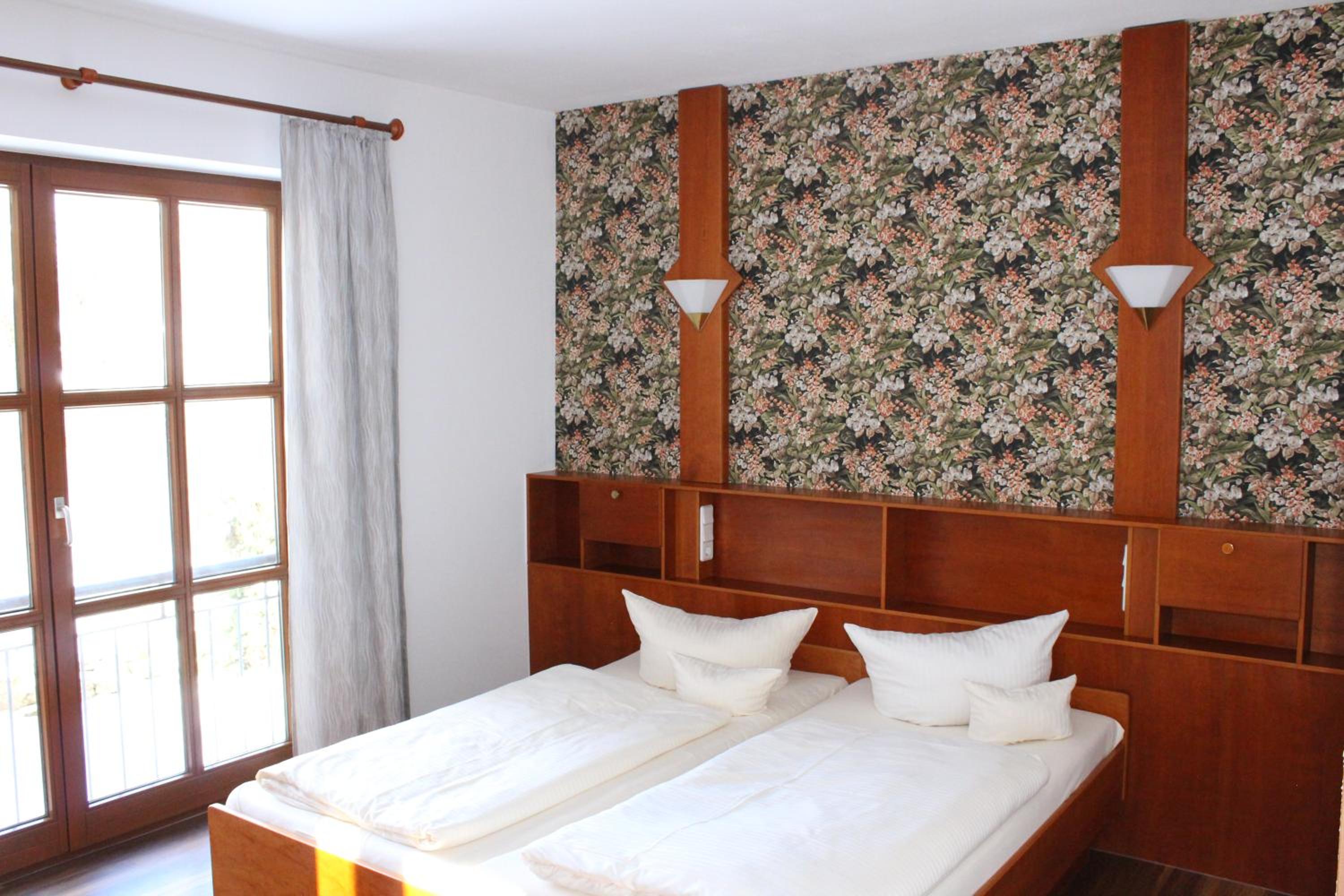 Double Room - Photo 6