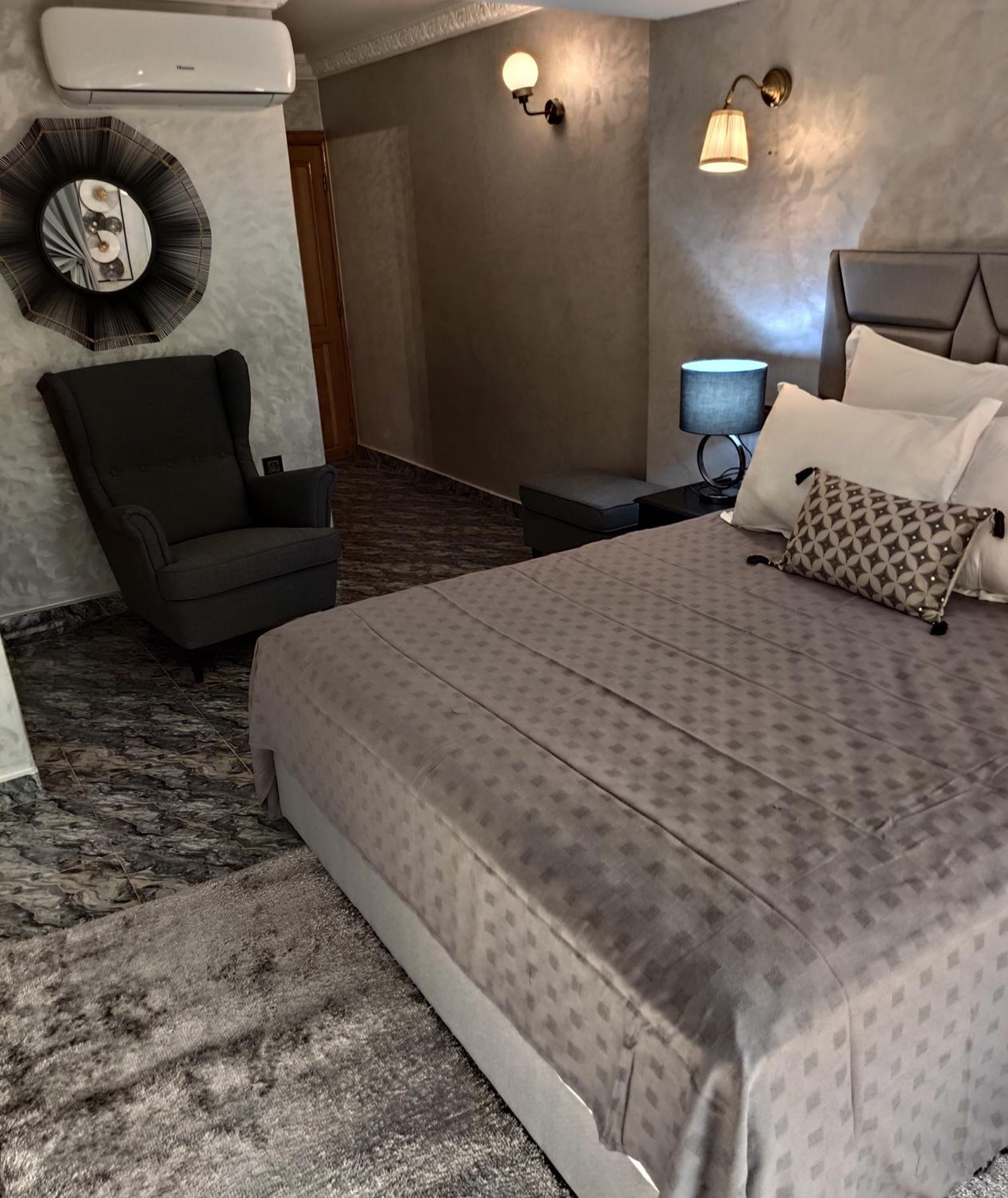 Suite with Terrace - Photo 1