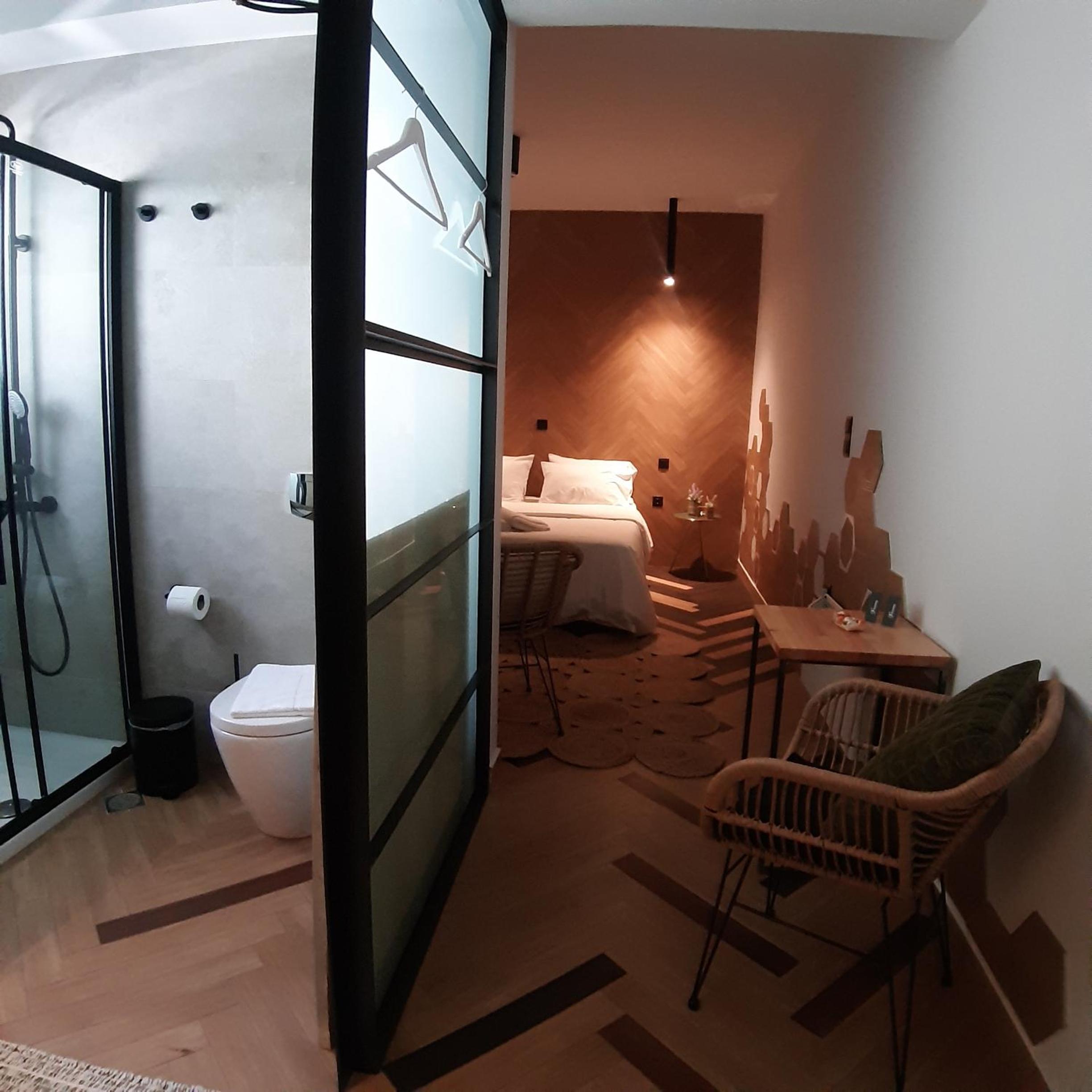 One-Bedroom Apartment - Photo 22