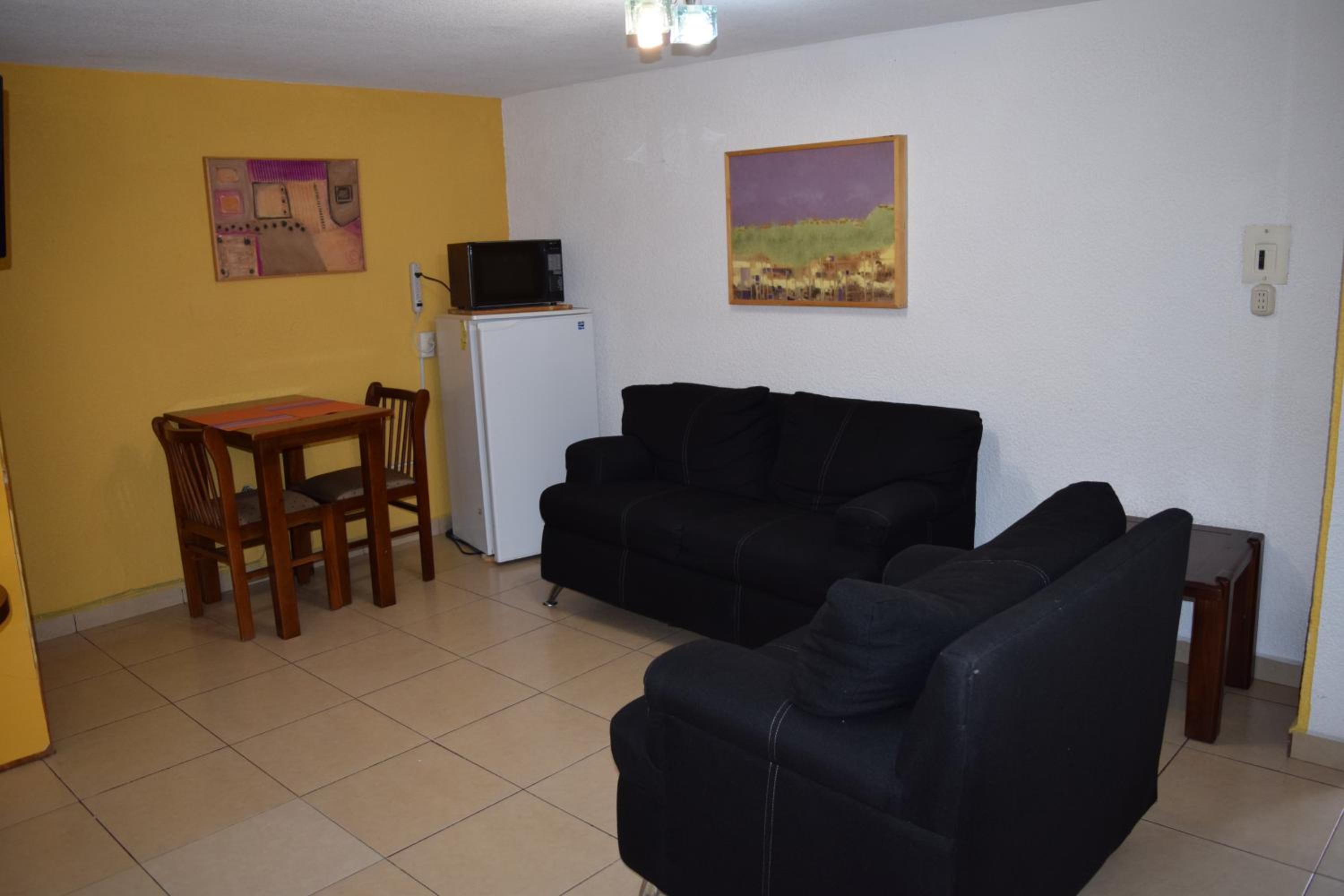 Budget Twin Room photo 3