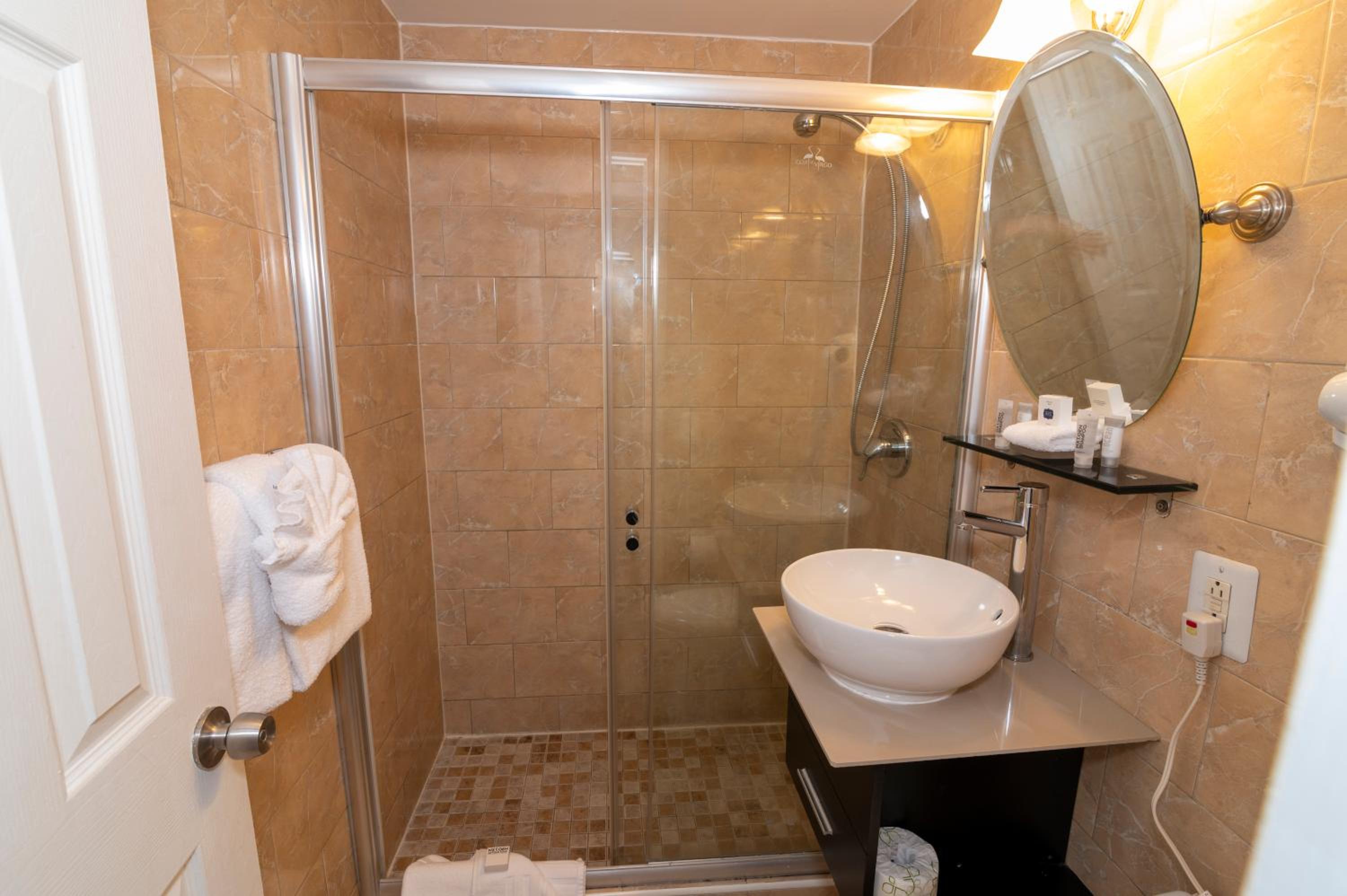 Deluxe Double Room - Photo 6