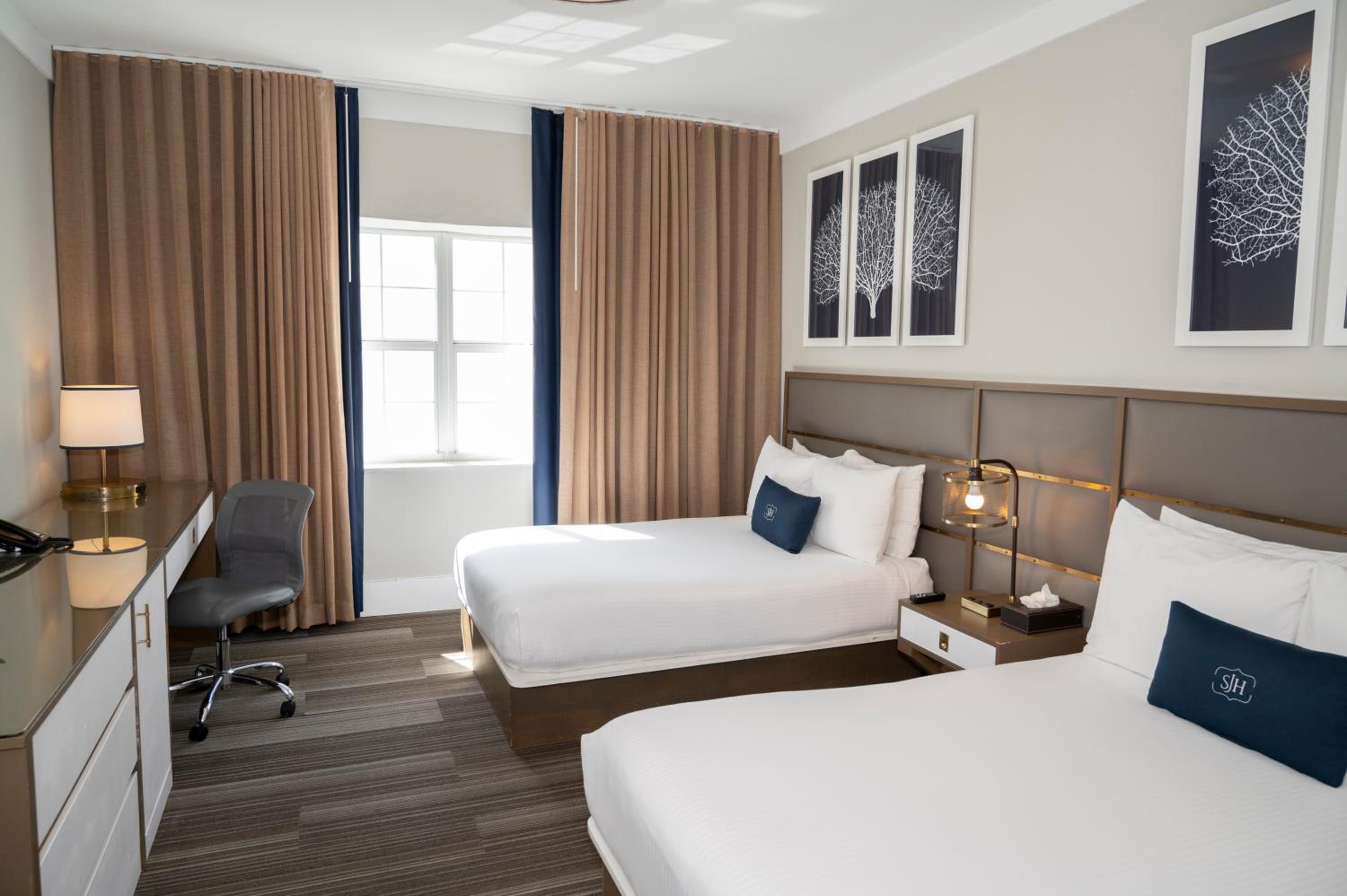 Deluxe Double Room - Photo 1