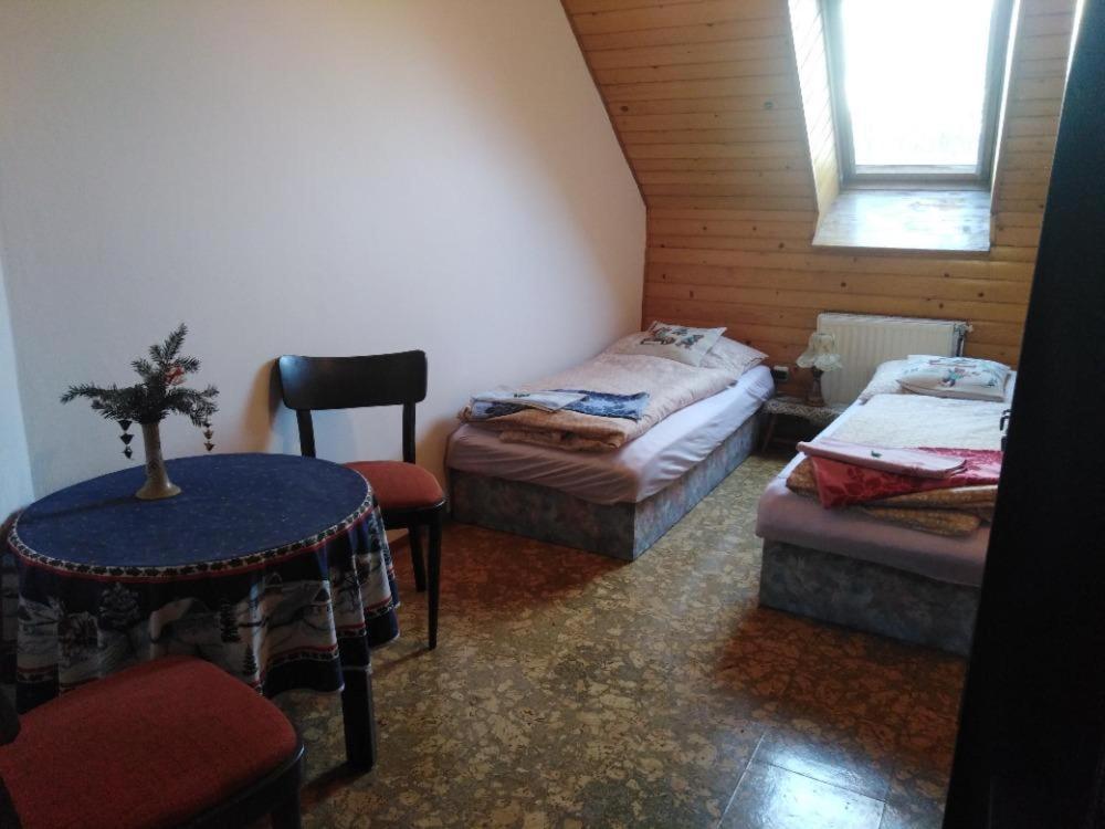 Three-Bedroom Apartment - Photo 22