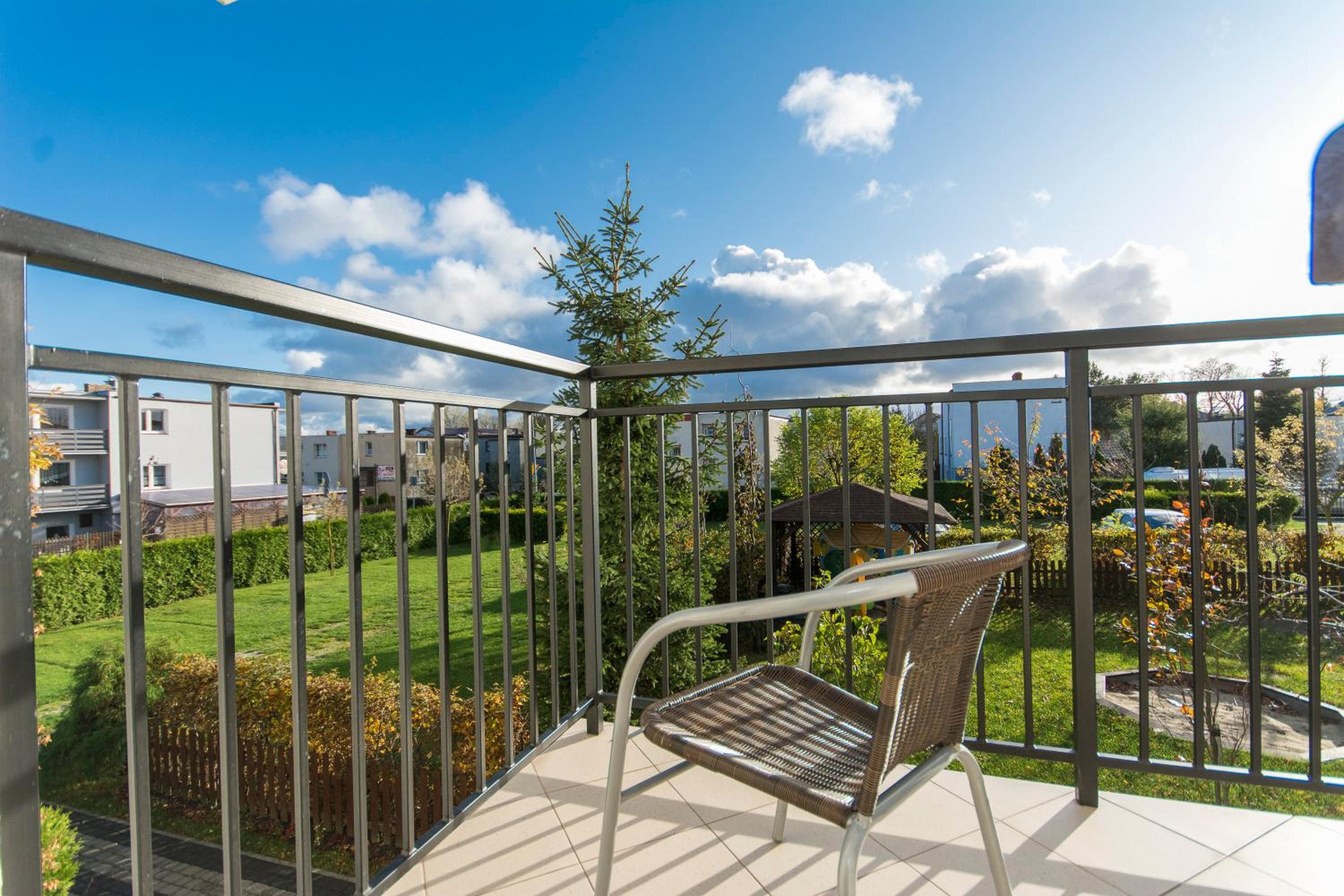 Double Room with Balcony (2 Adults + 1 Child) photo 3