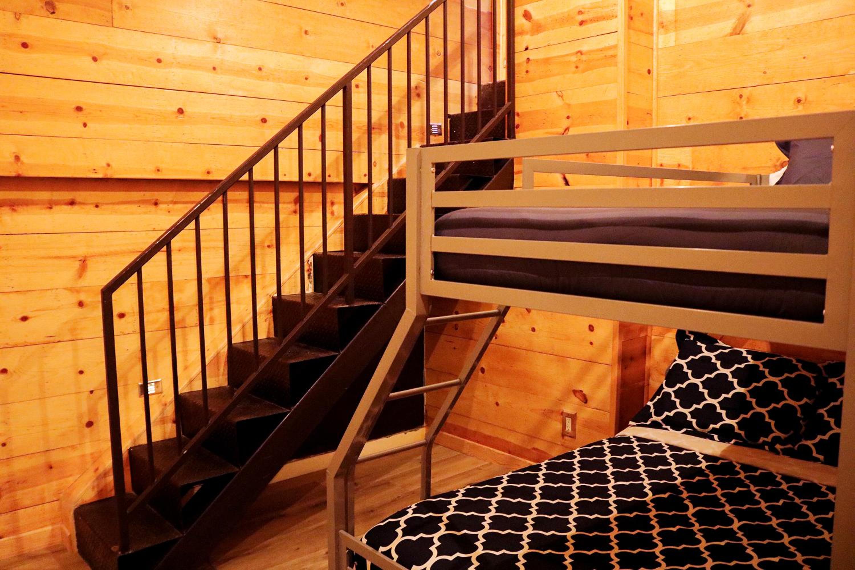 Deluxe Tri-Level Cabin, Non-Smoking photo 1
