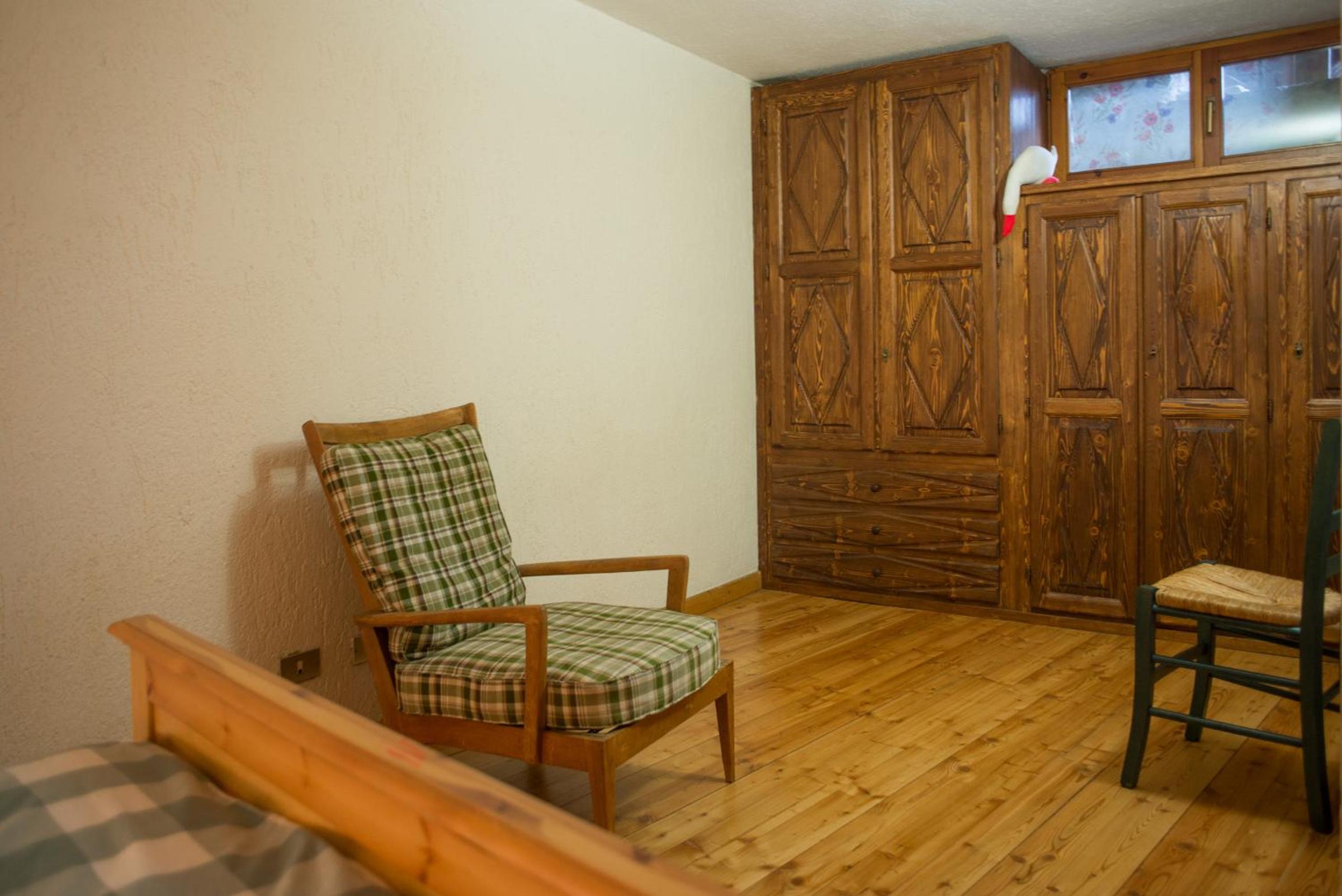 One-Bedroom Apartment photo 3