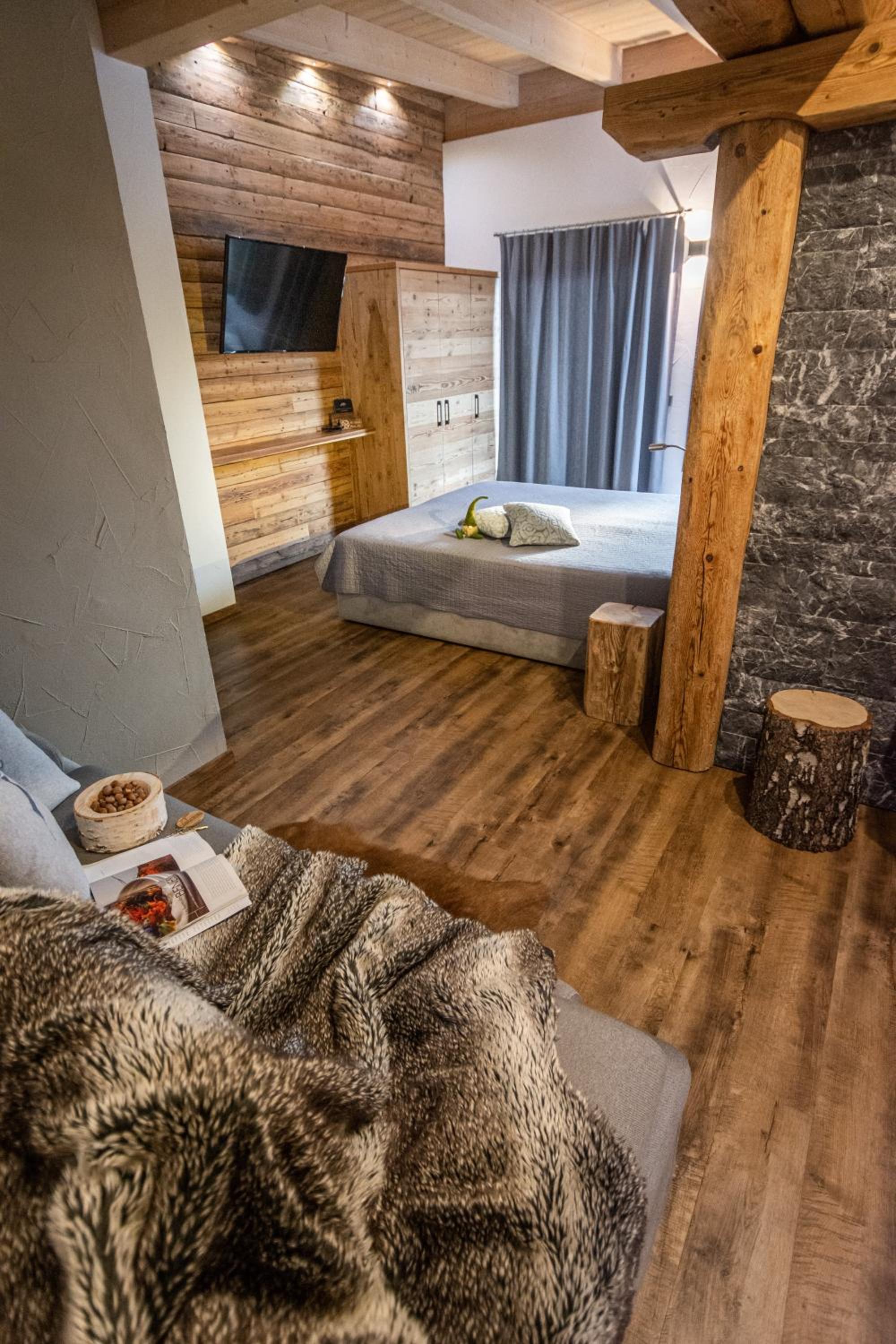 Quadruple Room with Mountain View - Photo 11