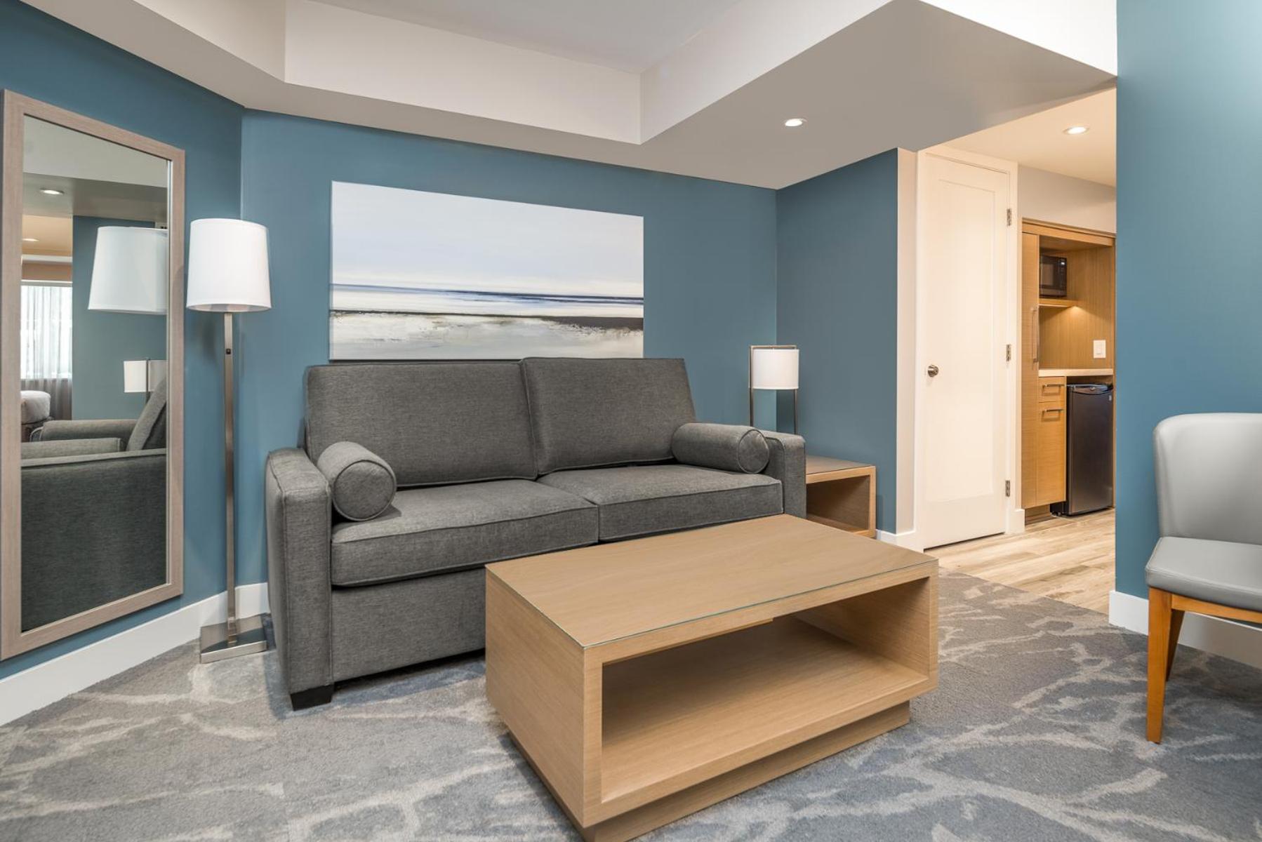 Coast Queen Suite - Photo 3