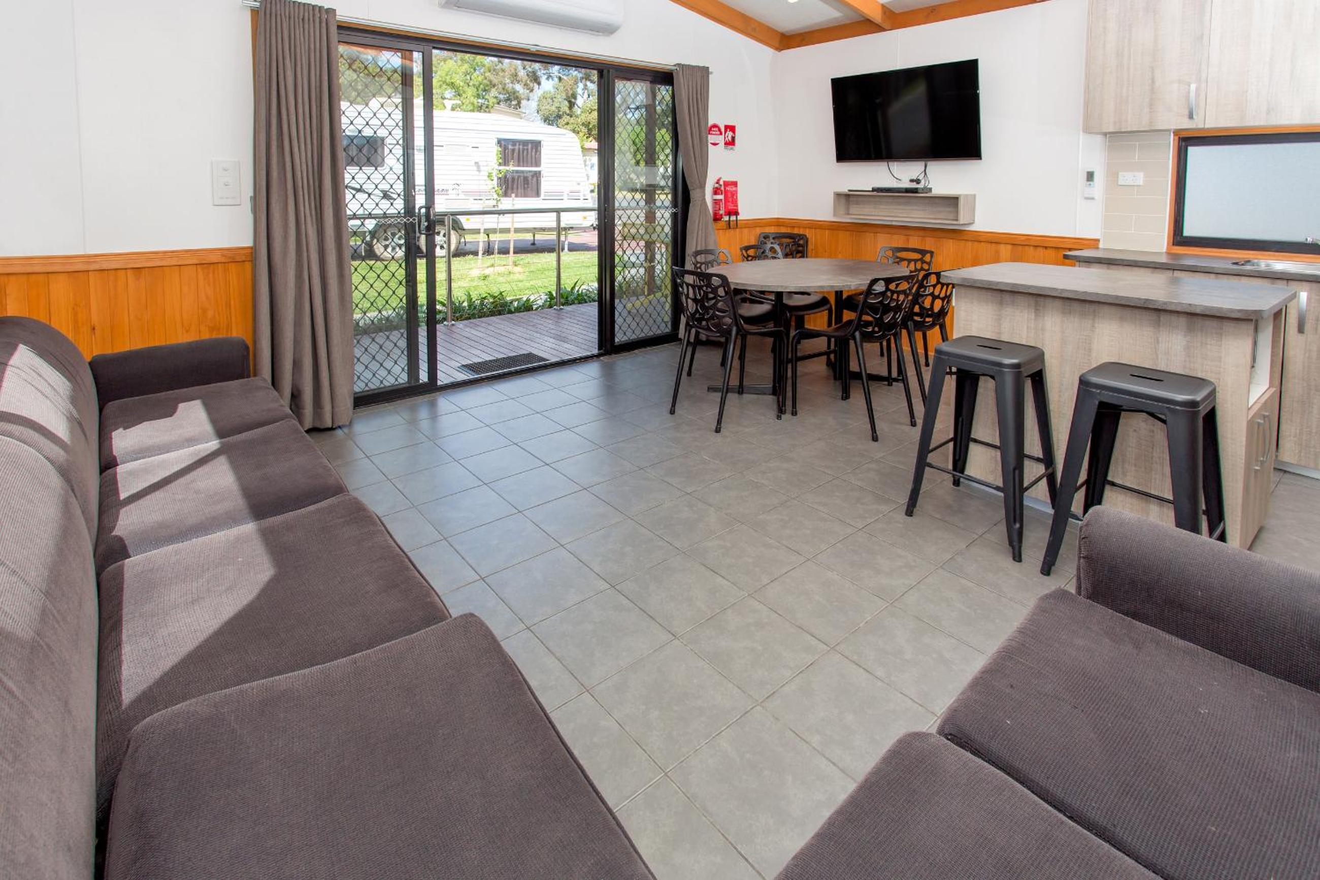 Three Bedroom Deluxe Villa Unit (8 Berth)