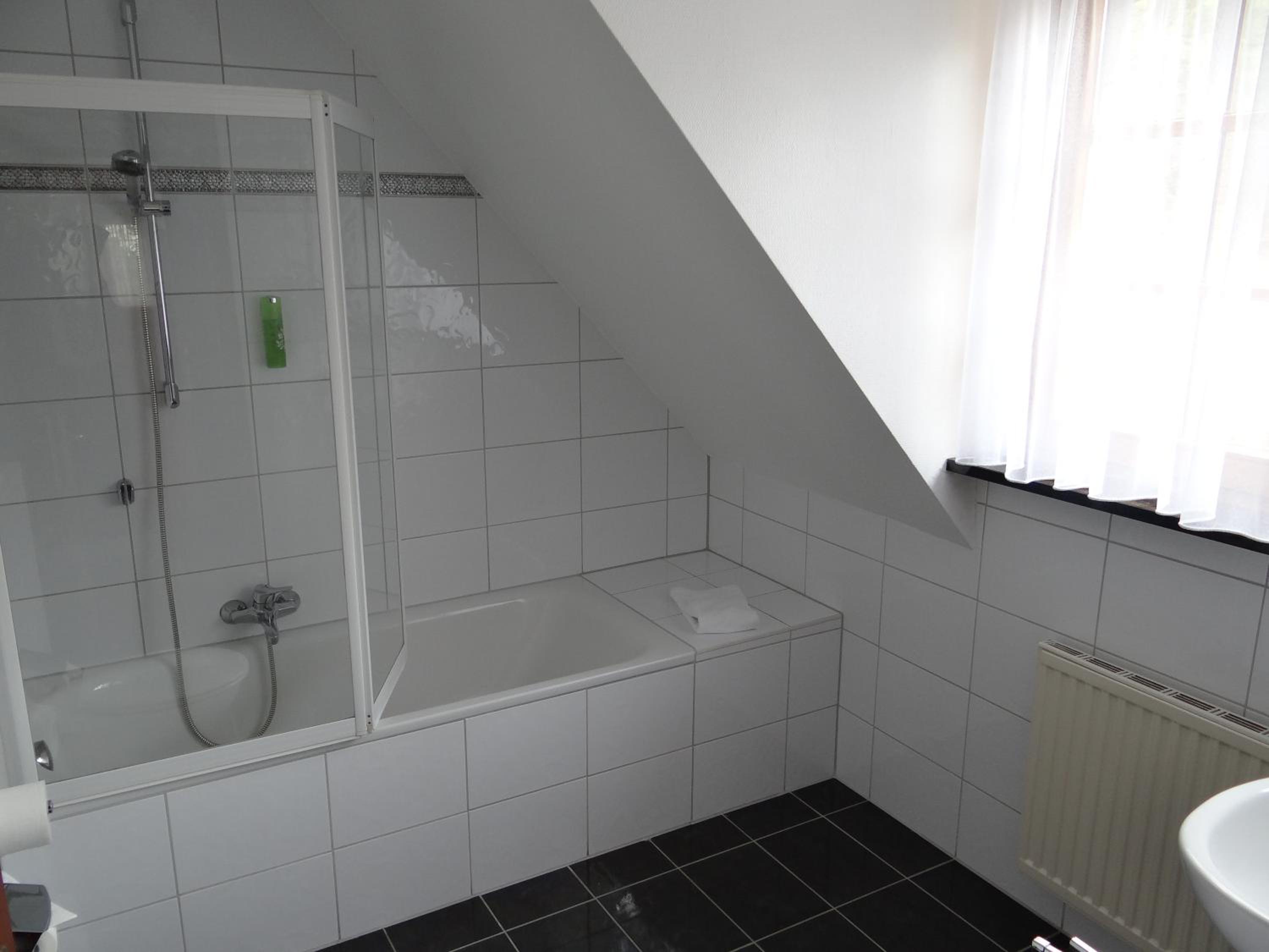 Double Room - Photo 2